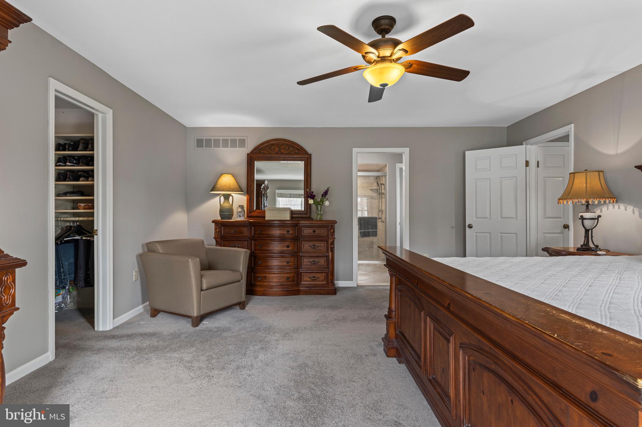 BOW TREE - Residential