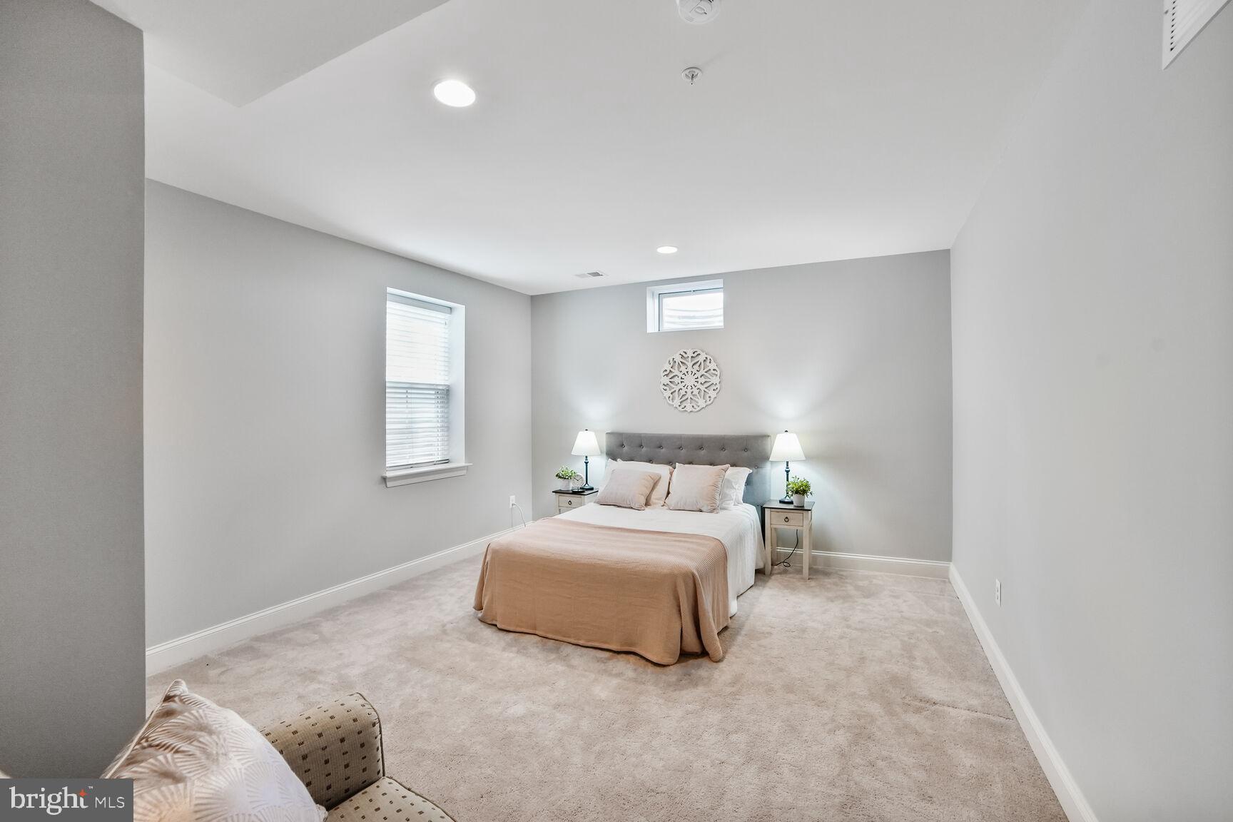 WOODBROOK - Residential