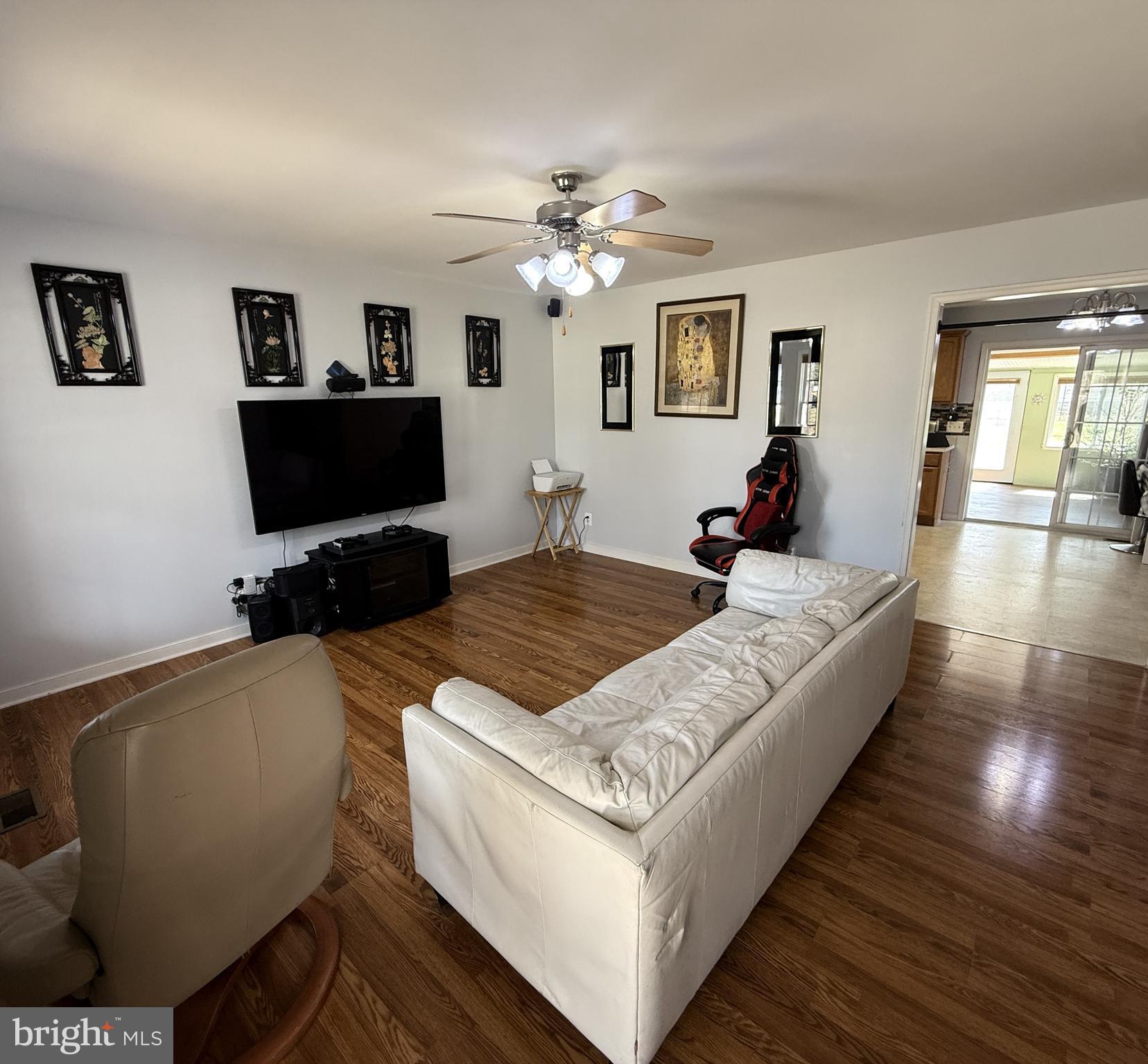 CAROLINE PINES - Residential