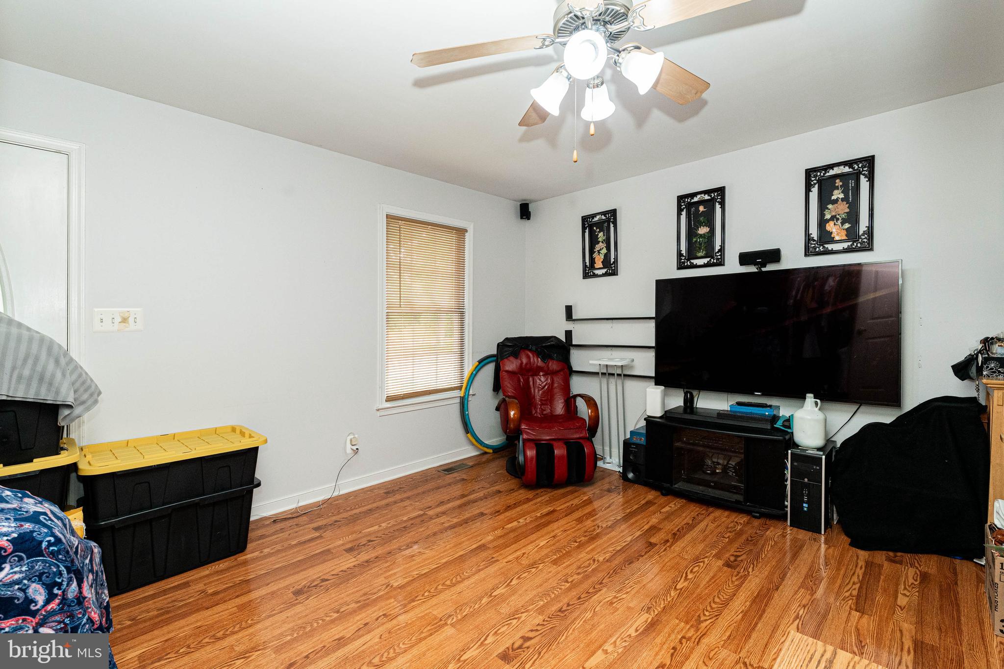 CAROLINE PINES - Residential