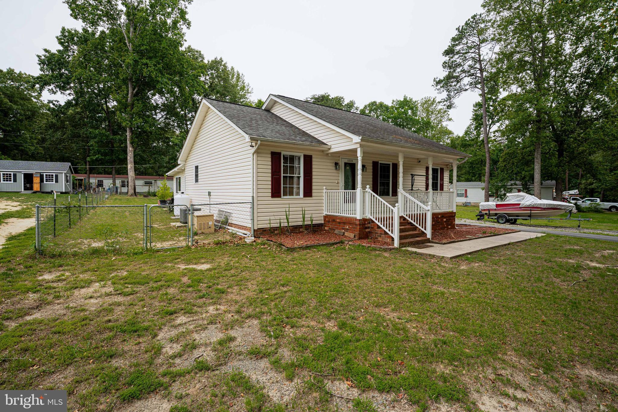 CAROLINE PINES - Residential