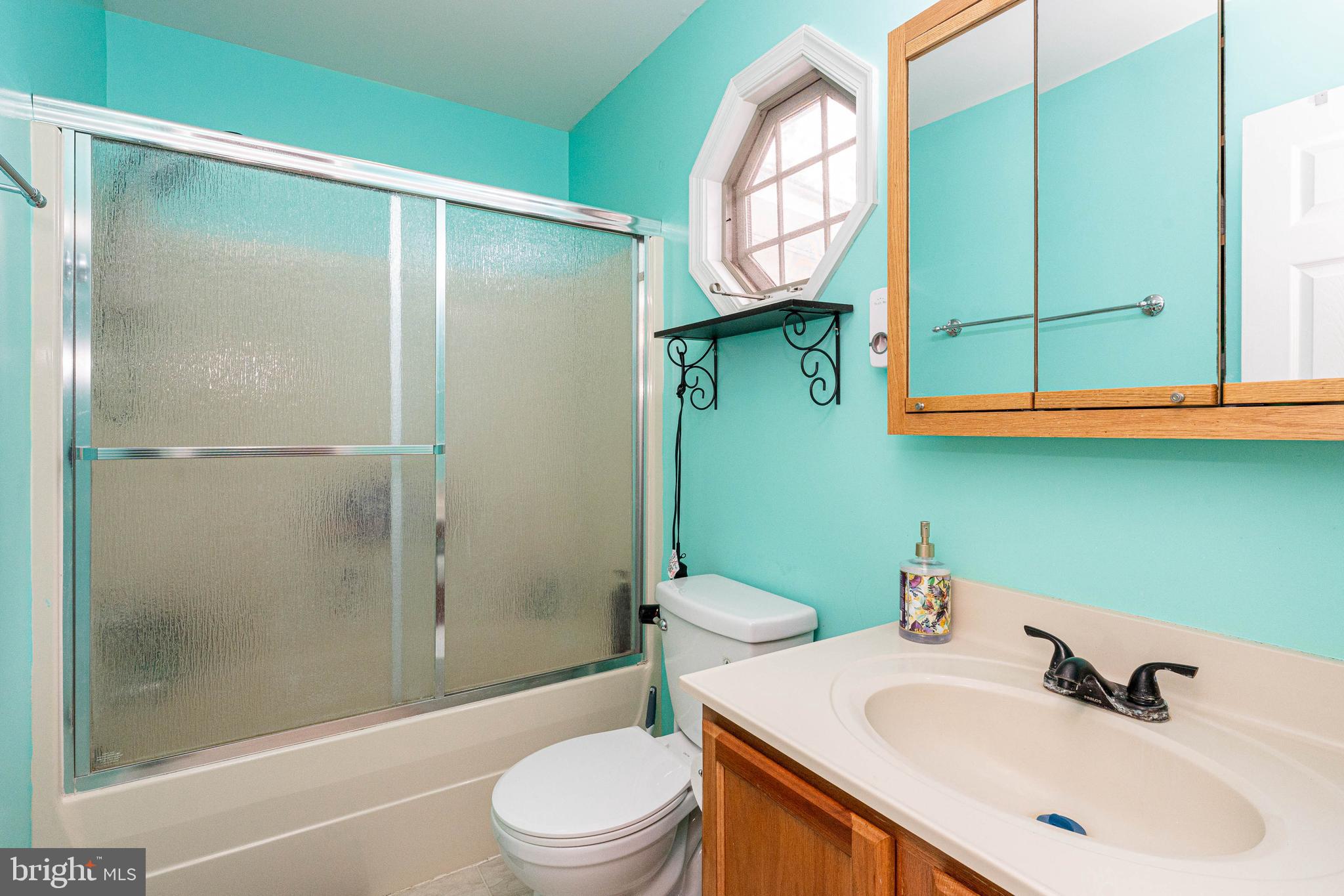 CAROLINE PINES - Residential