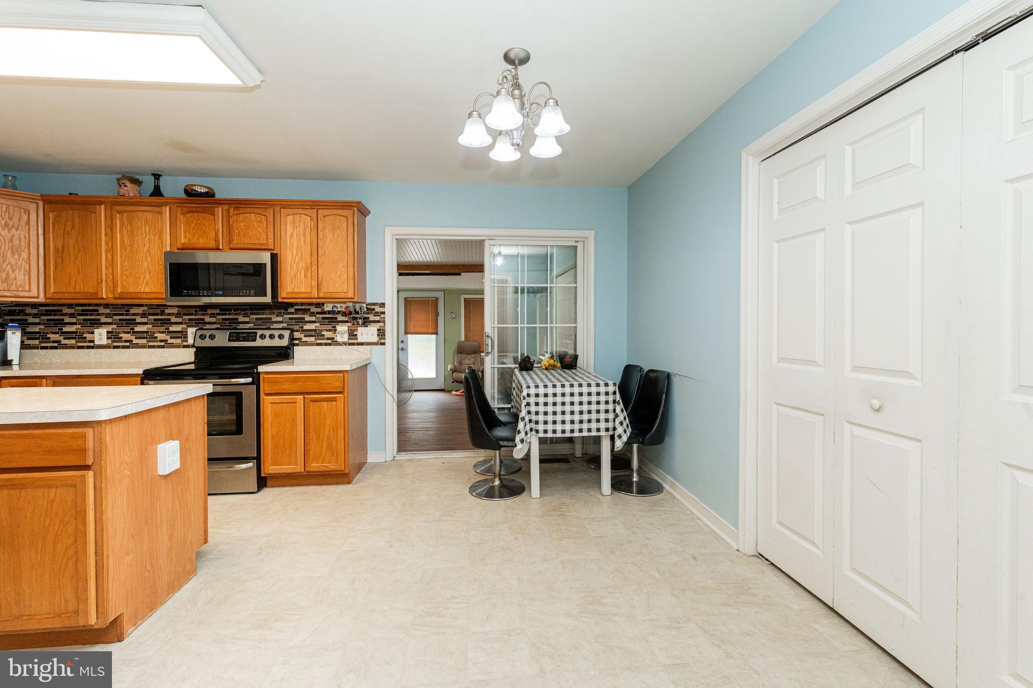 CAROLINE PINES - Residential