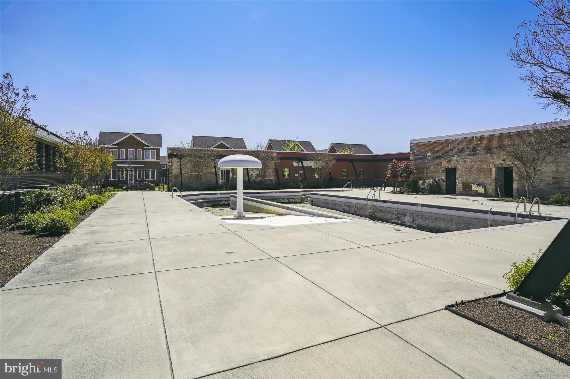 LIBERTY - Residential Lease