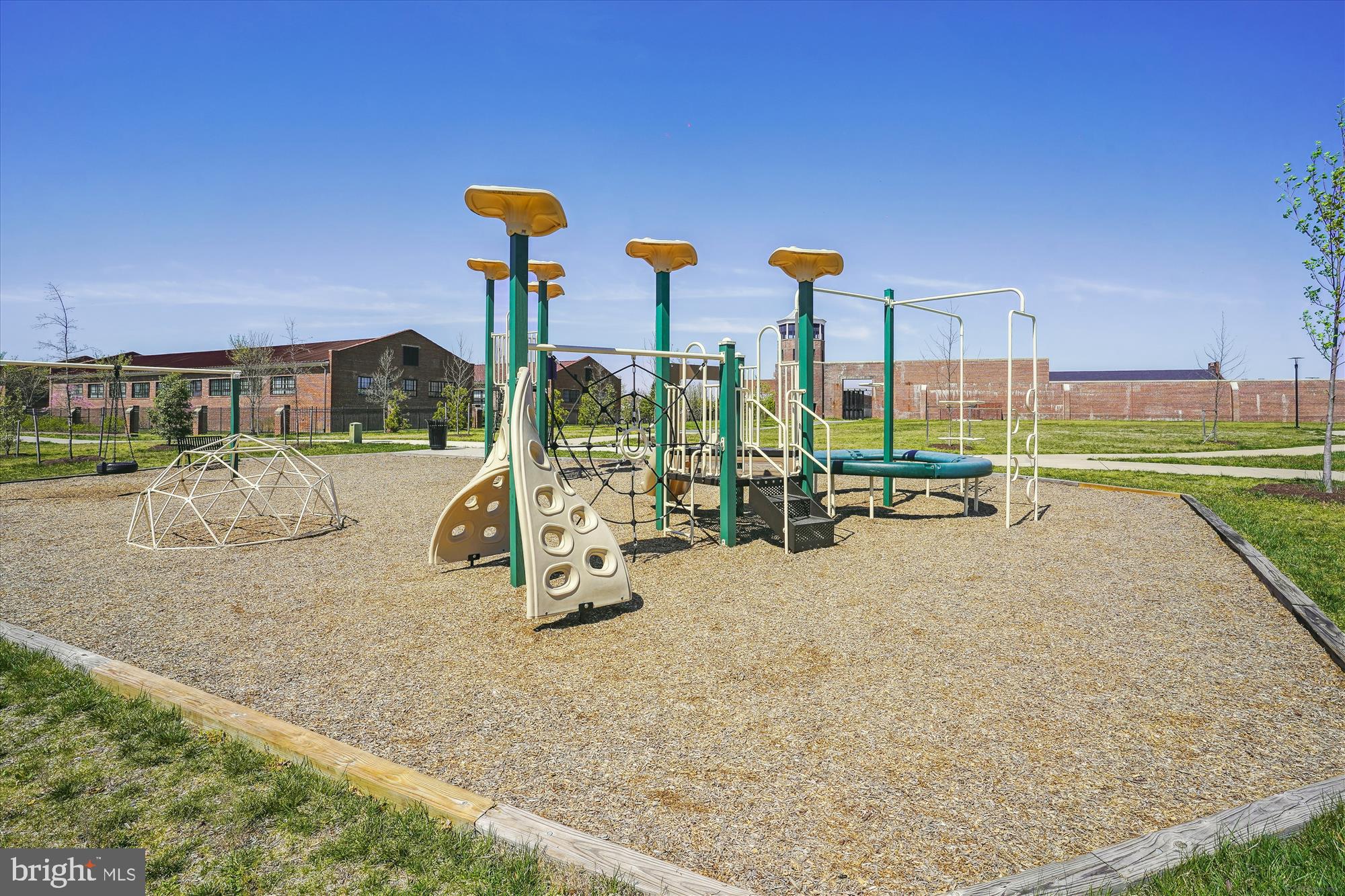 LIBERTY - Residential Lease