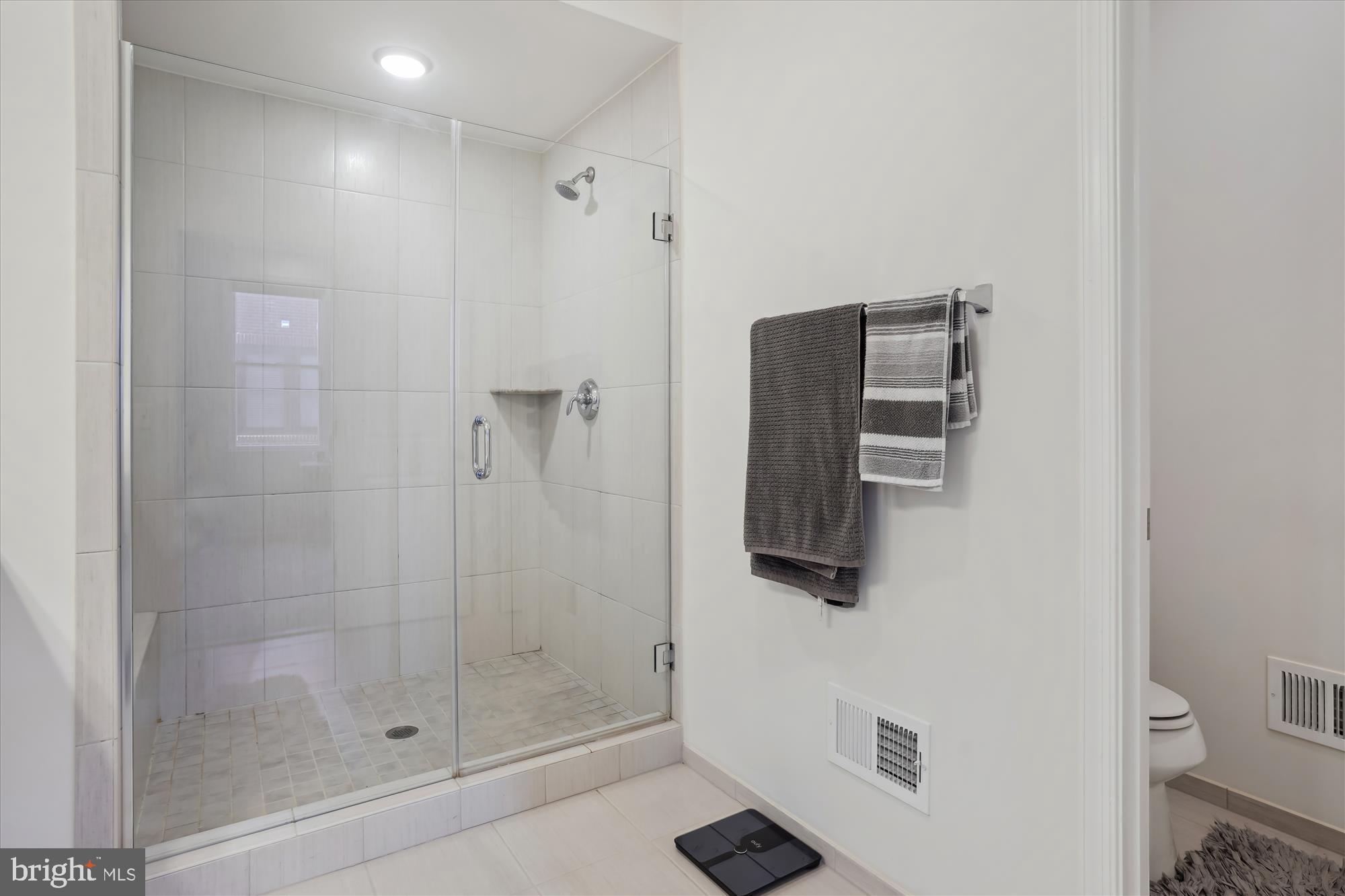 LIBERTY - Residential Lease