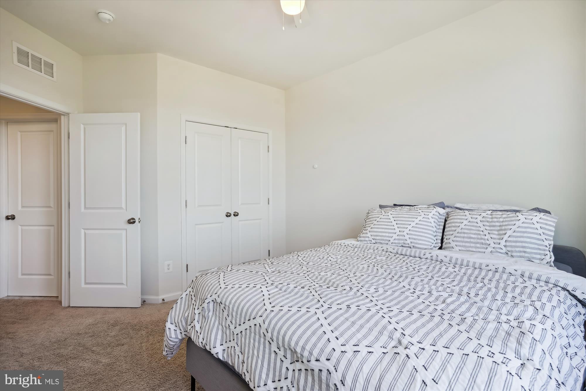 LIBERTY - Residential Lease