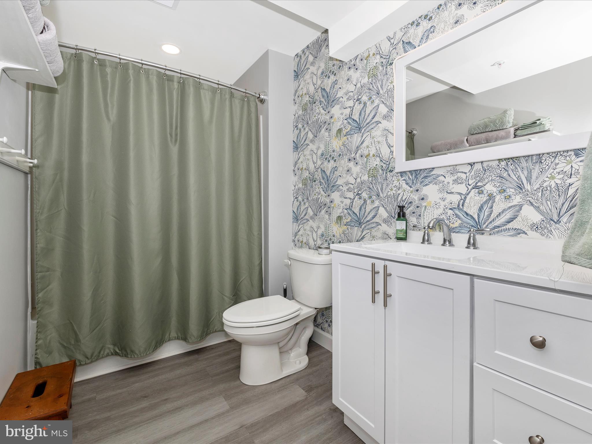 EASTCHURCH - Residential