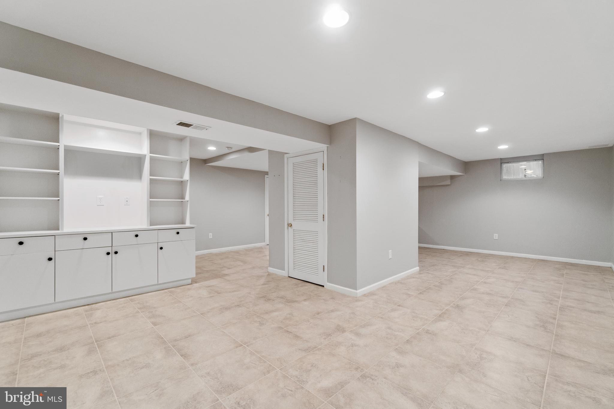 STEWARTS LANDING - Residential