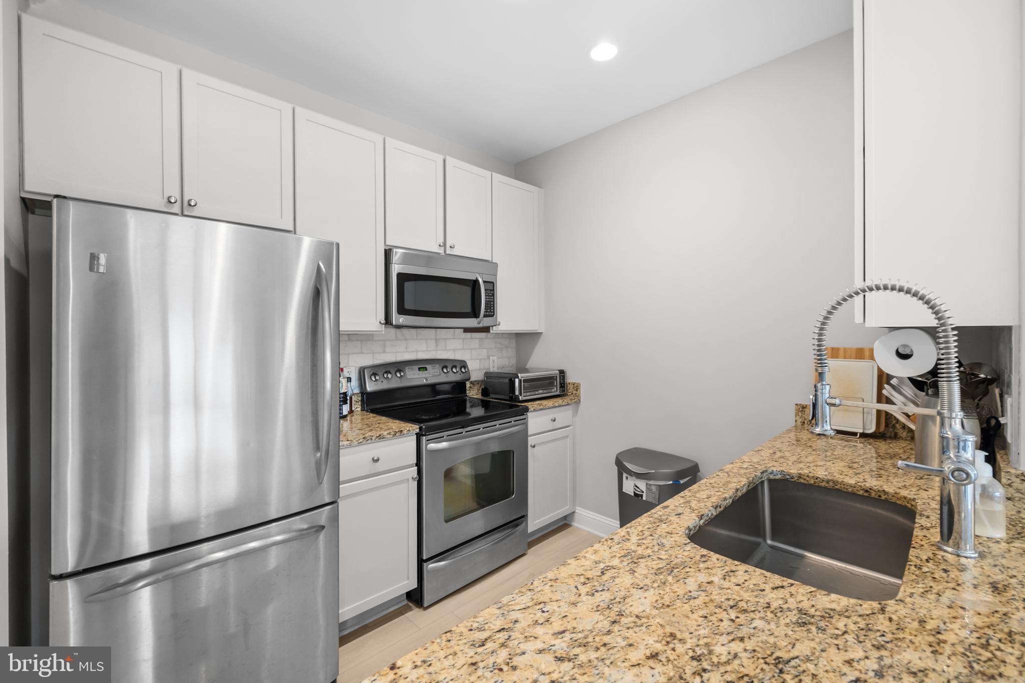 1391 PENNSYLVANIA AVENUE SE 425
