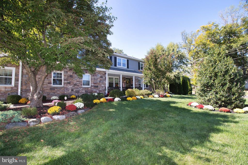 Photo of 136 Washington Drive, WARMINSTER, PA 18974 (MLS # PABU2106764)