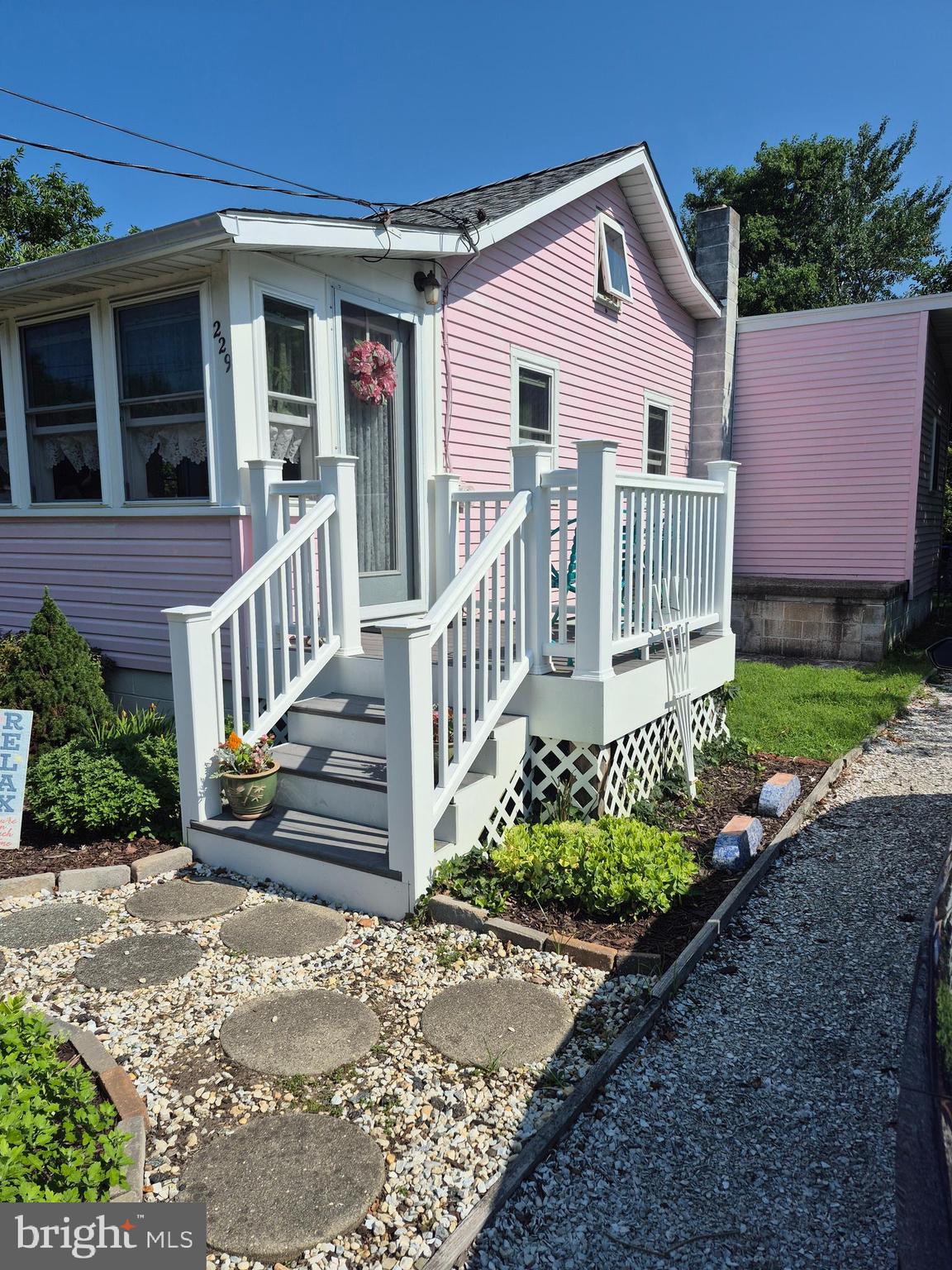 229 W OCEAN AVENUE