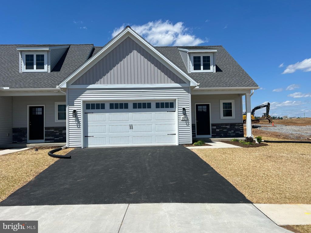 Photo of 307 Ridgefield Drive, ELIZABETHTOWN, PA 17022 (MLS # PALA2080428)