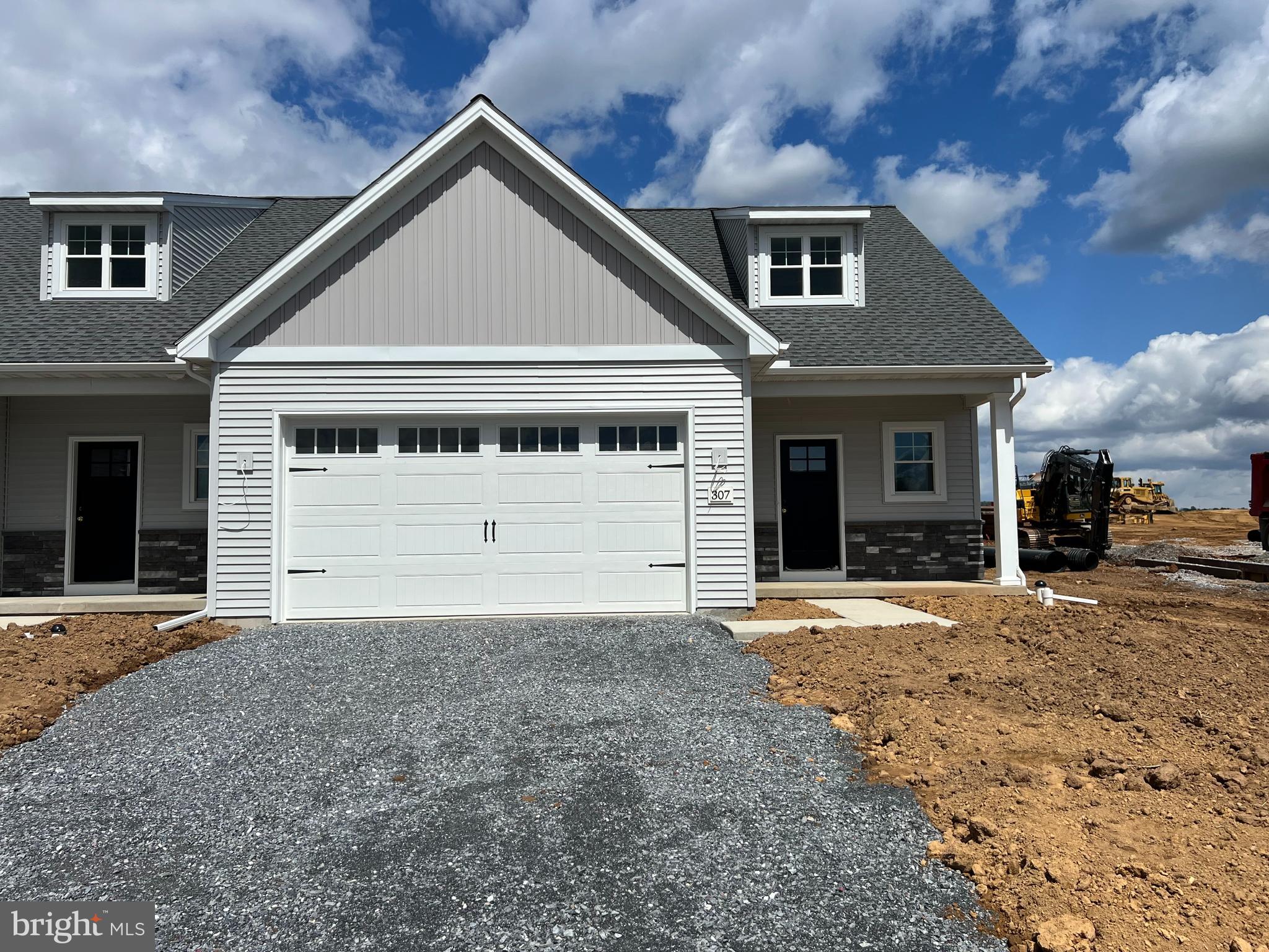 STONEYBROOK OF ELIZABETHTOWN - Residential