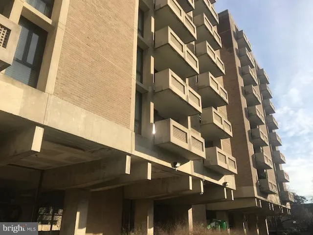 300 M Street SW Unit N104, Washington, DC 20024