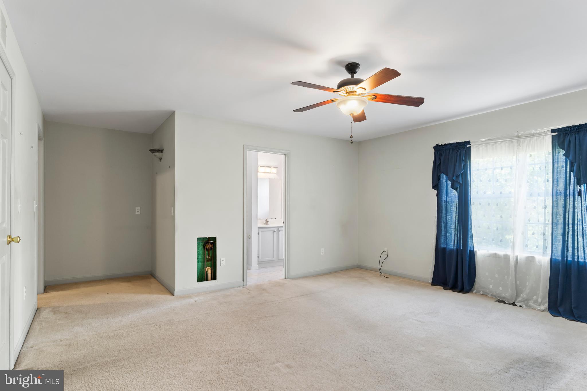 NORTHWOODS CROSSING - Residential