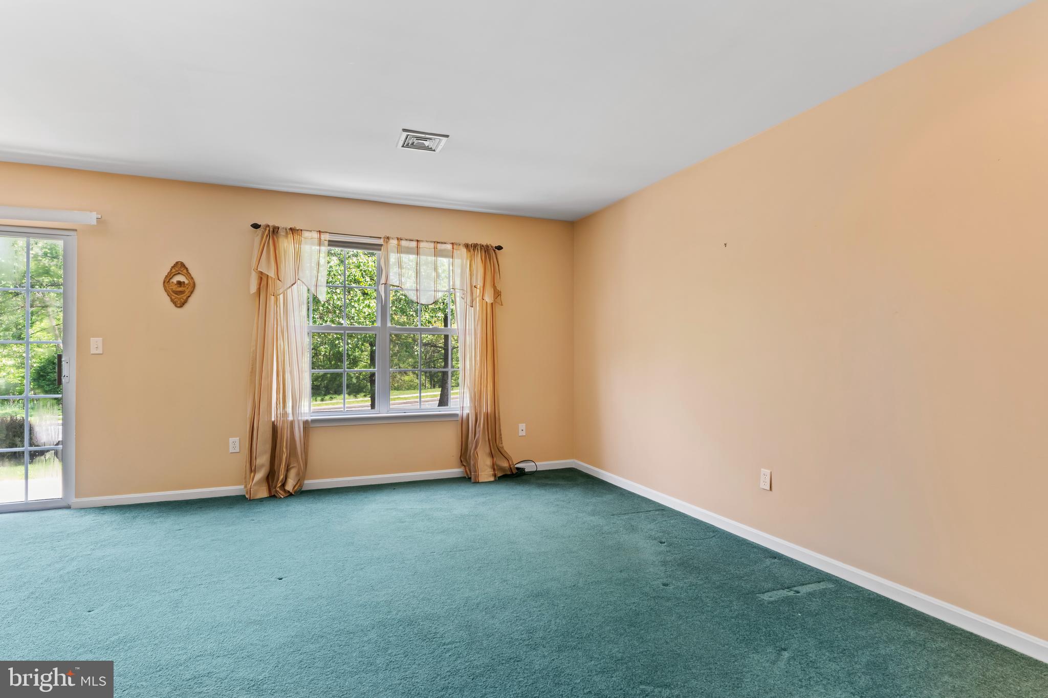 NORTHWOODS CROSSING - Residential