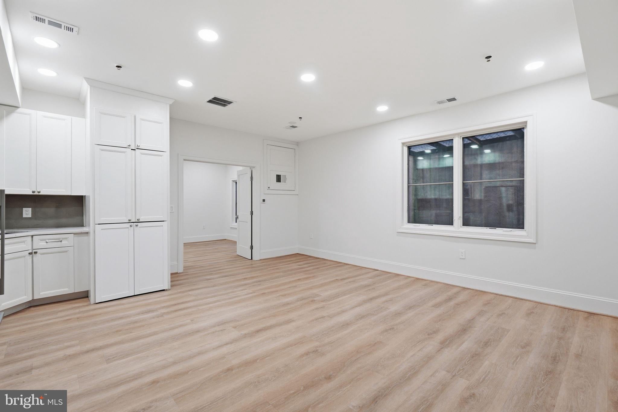 710 E STREET SE 2