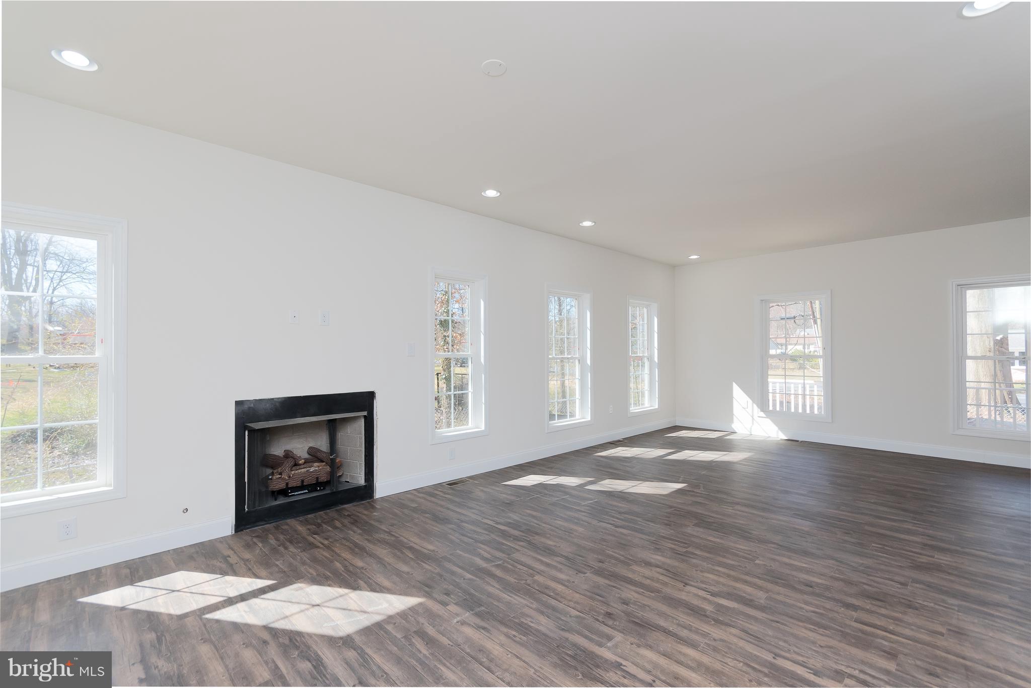 TIMOTHY PARK - Residential