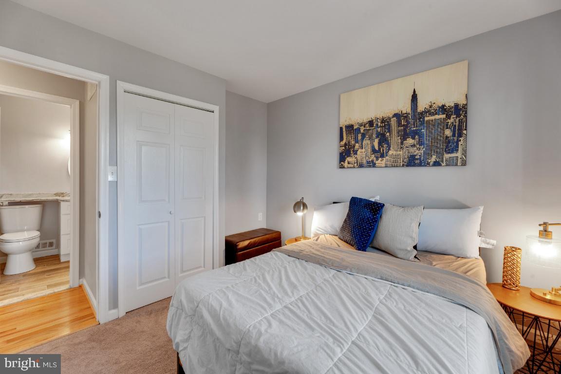 CROMWELL STATION - Residential