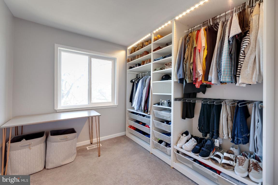 CROMWELL STATION - Residential