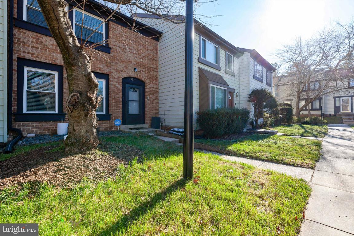 CROMWELL STATION - Residential