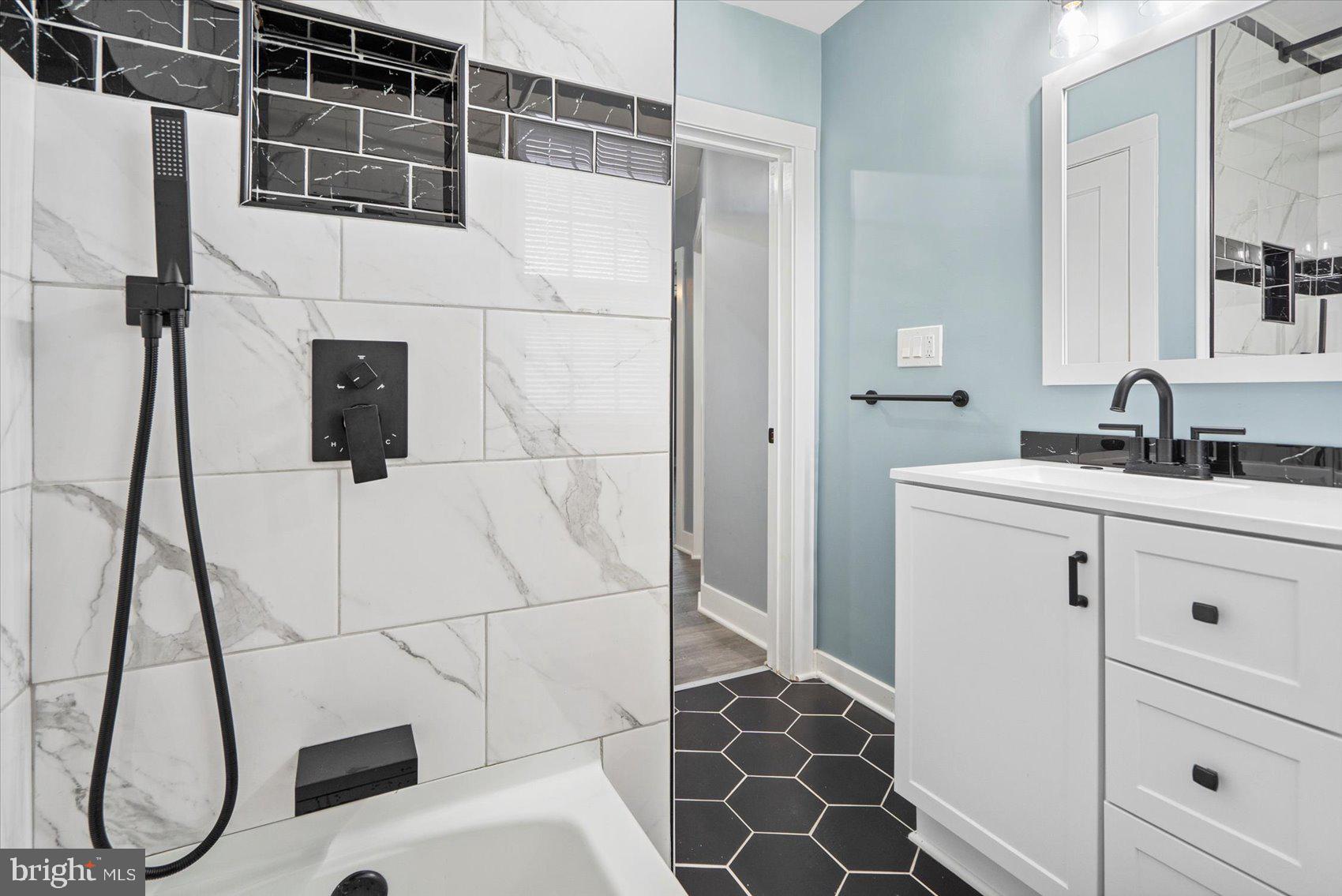 BRAESIDE - Residential Lease