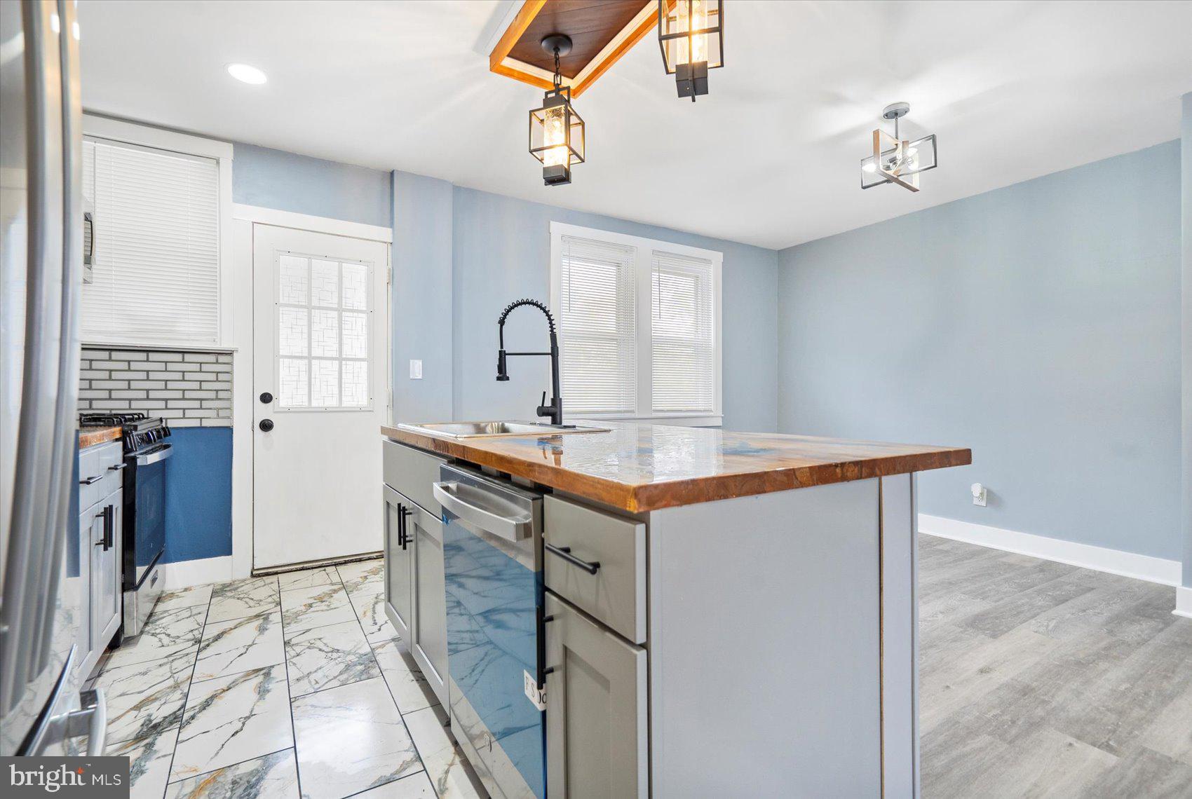 BRAESIDE - Residential Lease