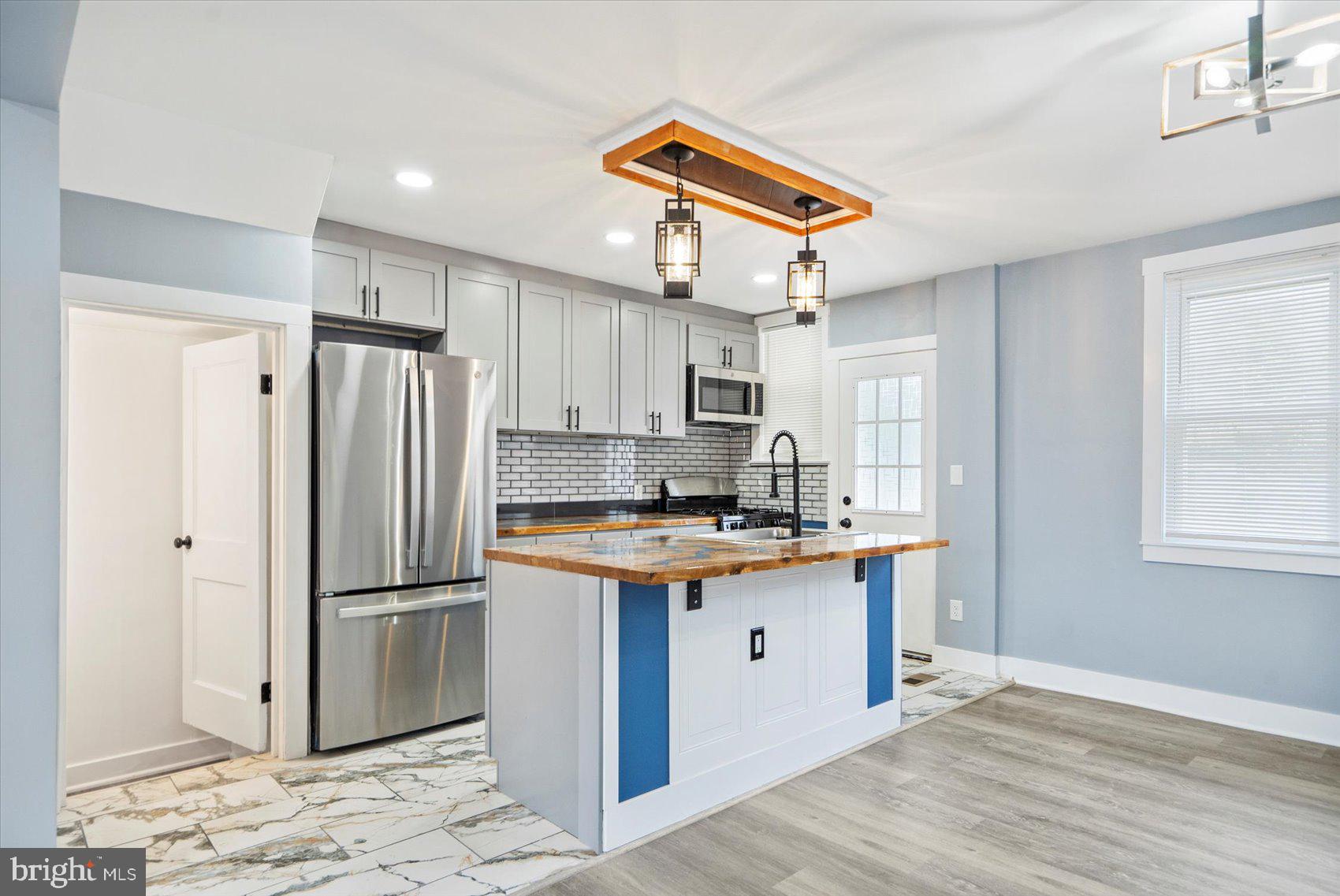 BRAESIDE - Residential Lease