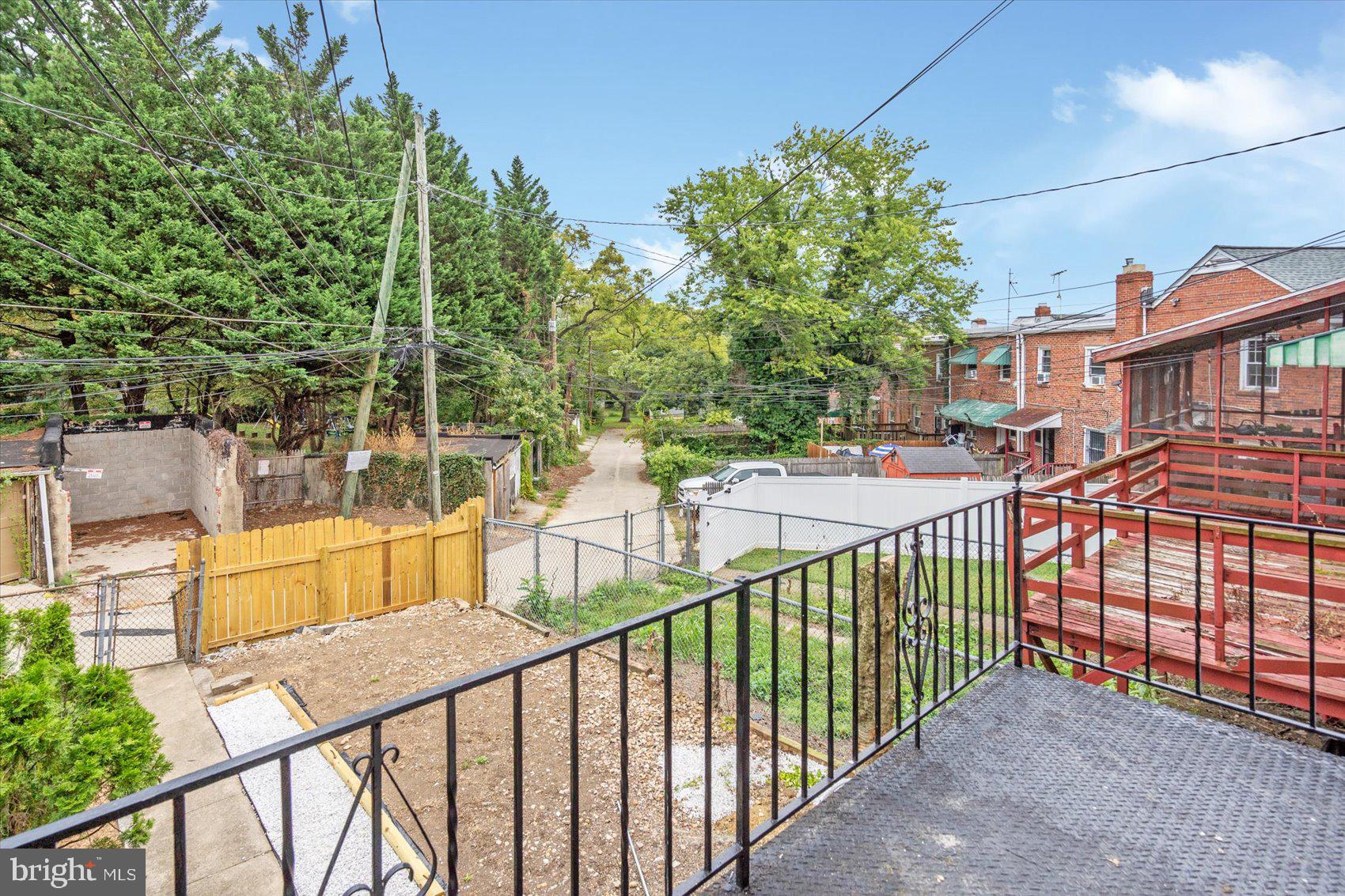 BRAESIDE - Residential Lease