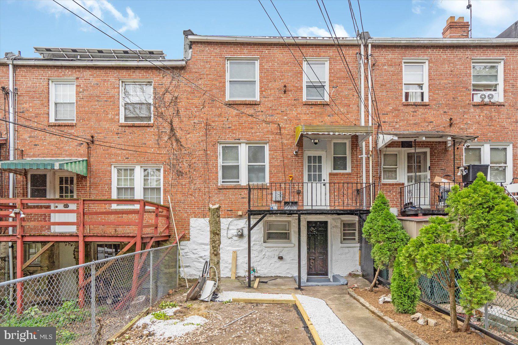 BRAESIDE - Residential Lease