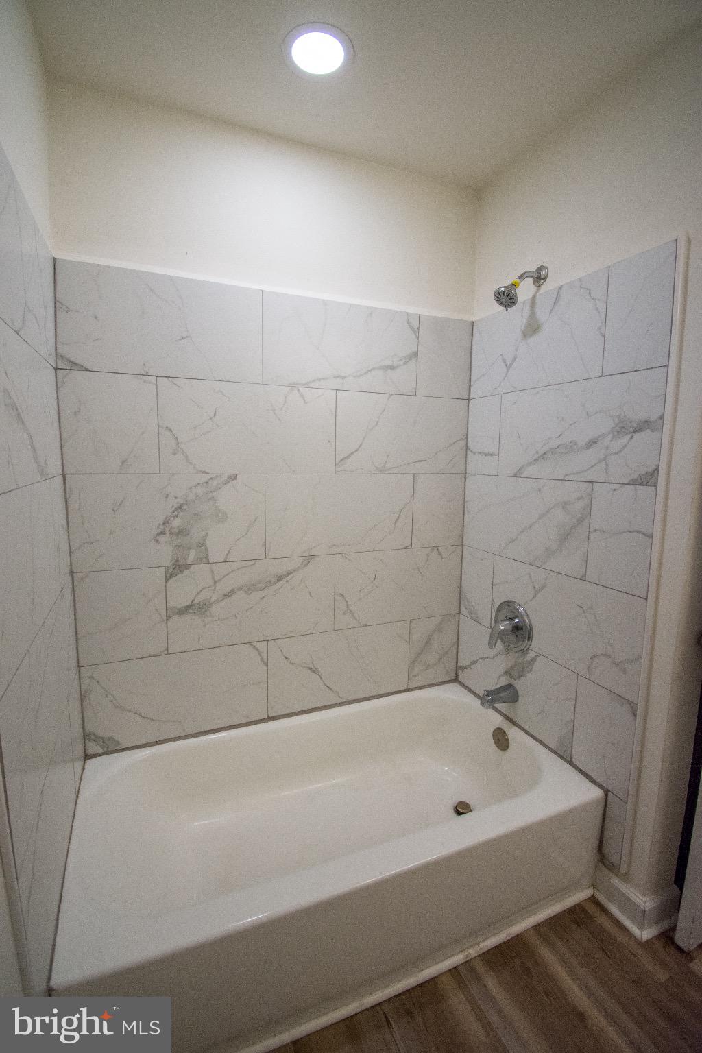 SOUTH END - Residential