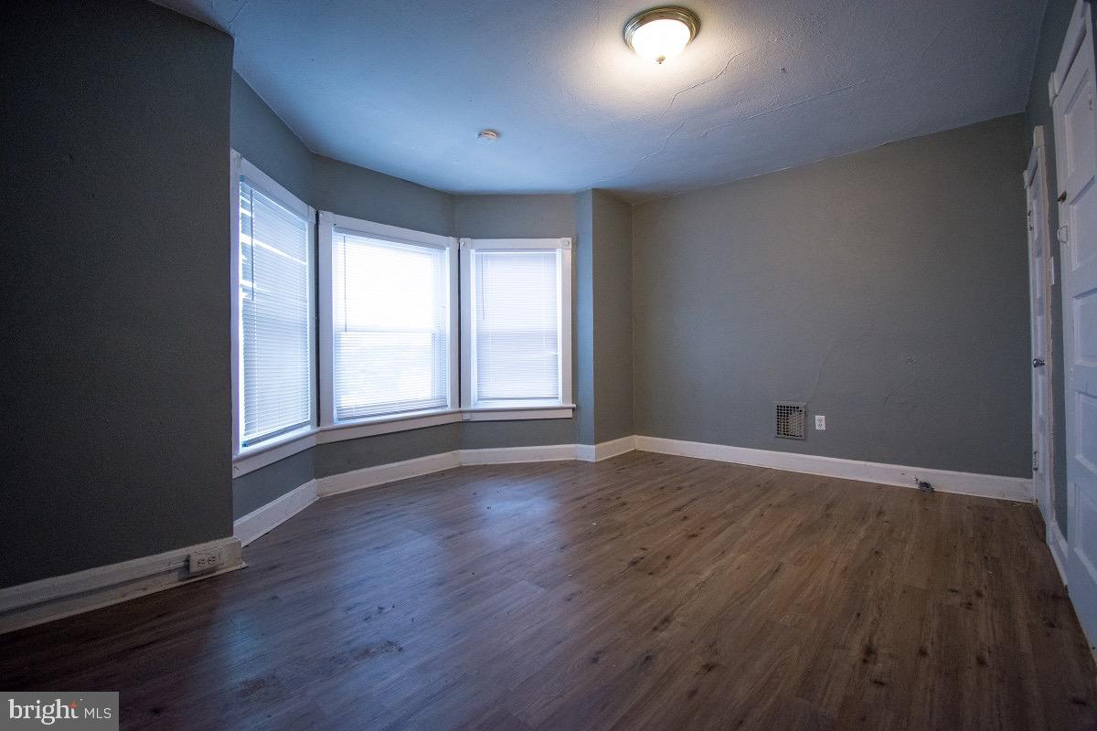 SOUTH END - Residential