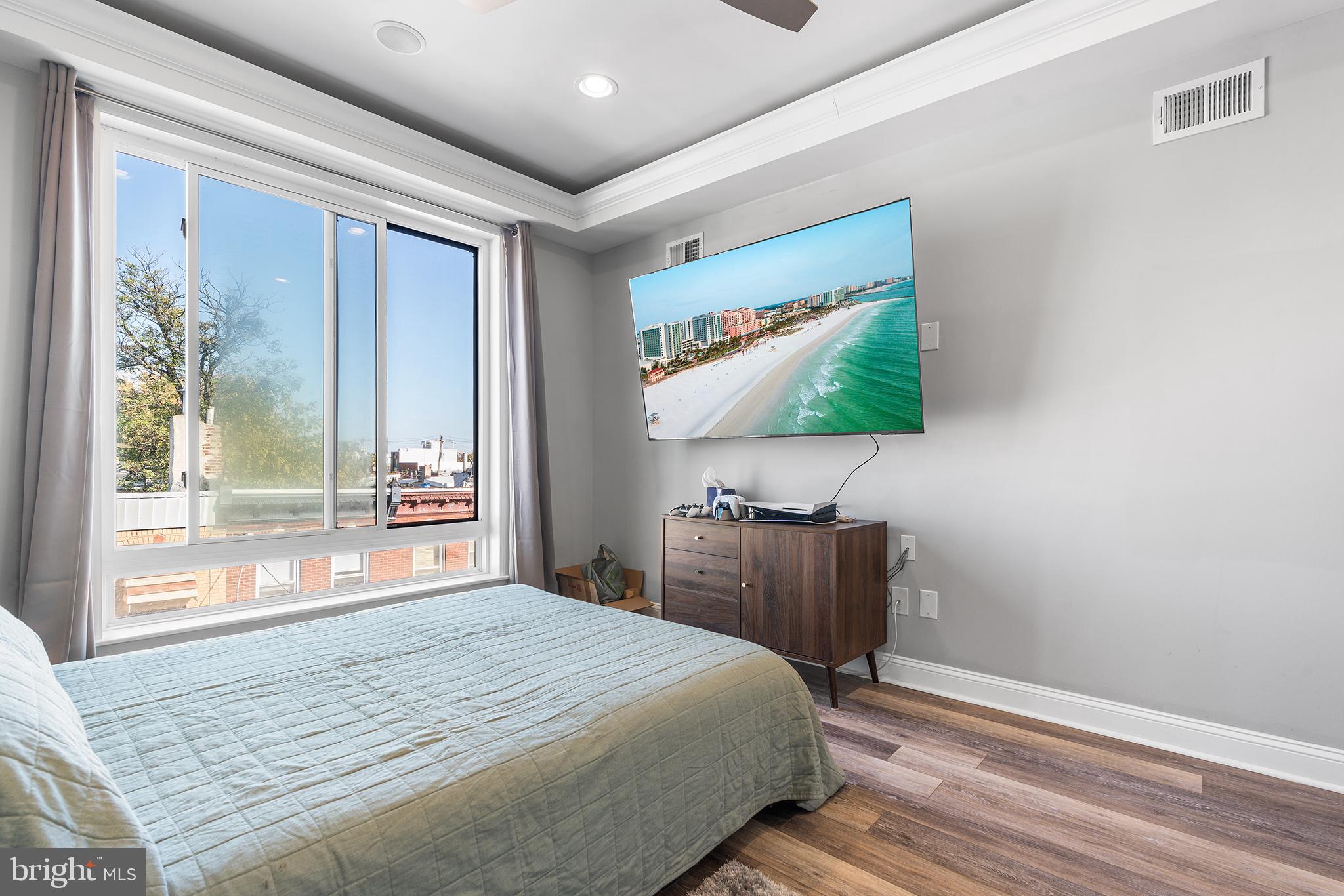 PORT RICHMOND - Residential