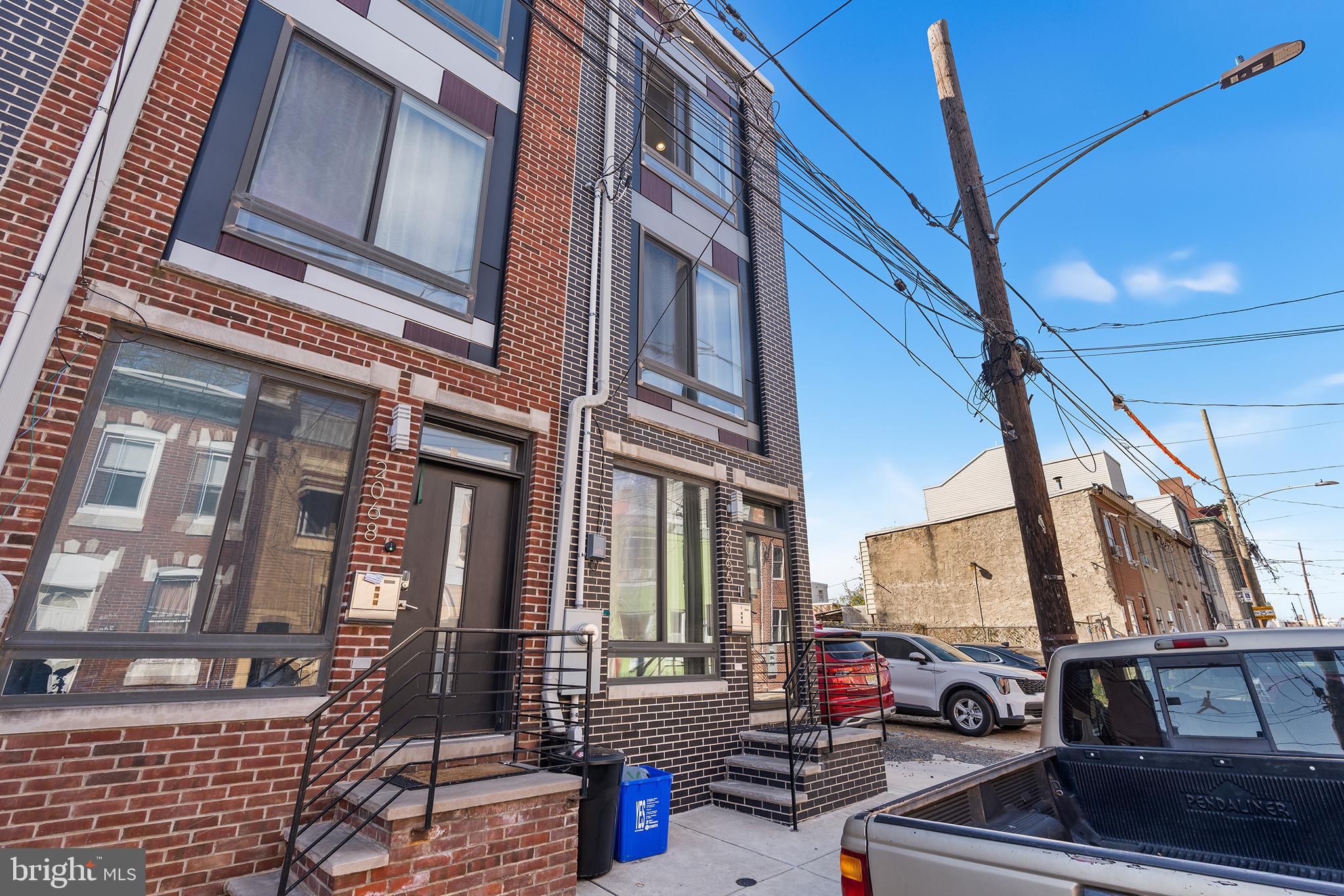 PORT RICHMOND - Residential