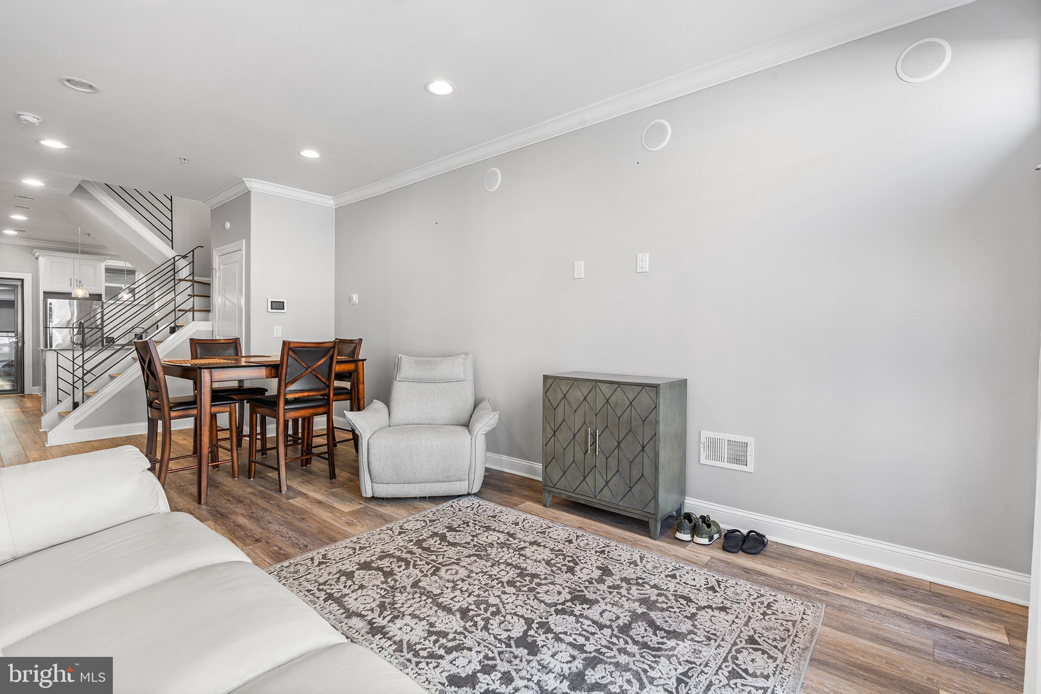 PORT RICHMOND - Residential