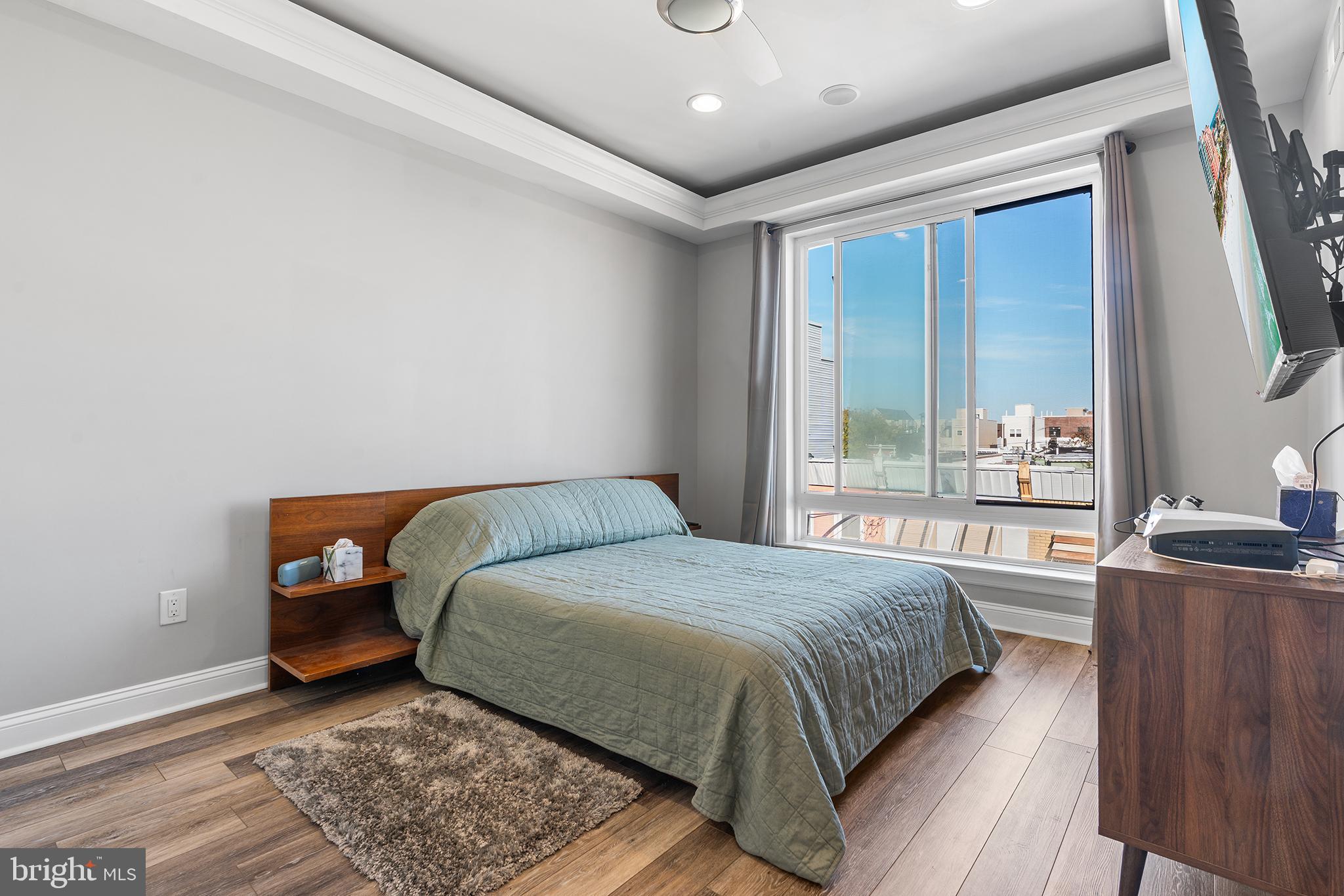 PORT RICHMOND - Residential