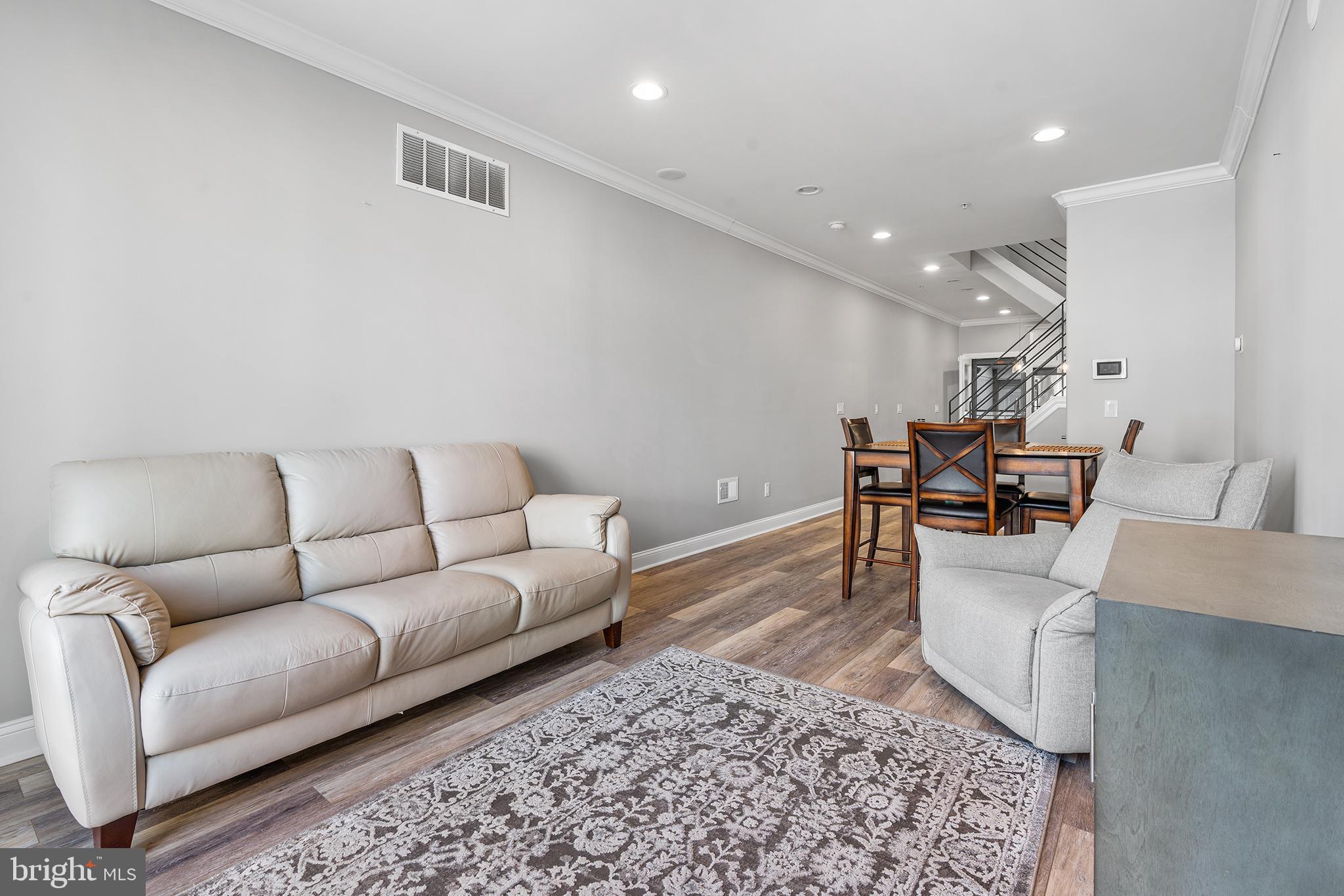 PORT RICHMOND - Residential