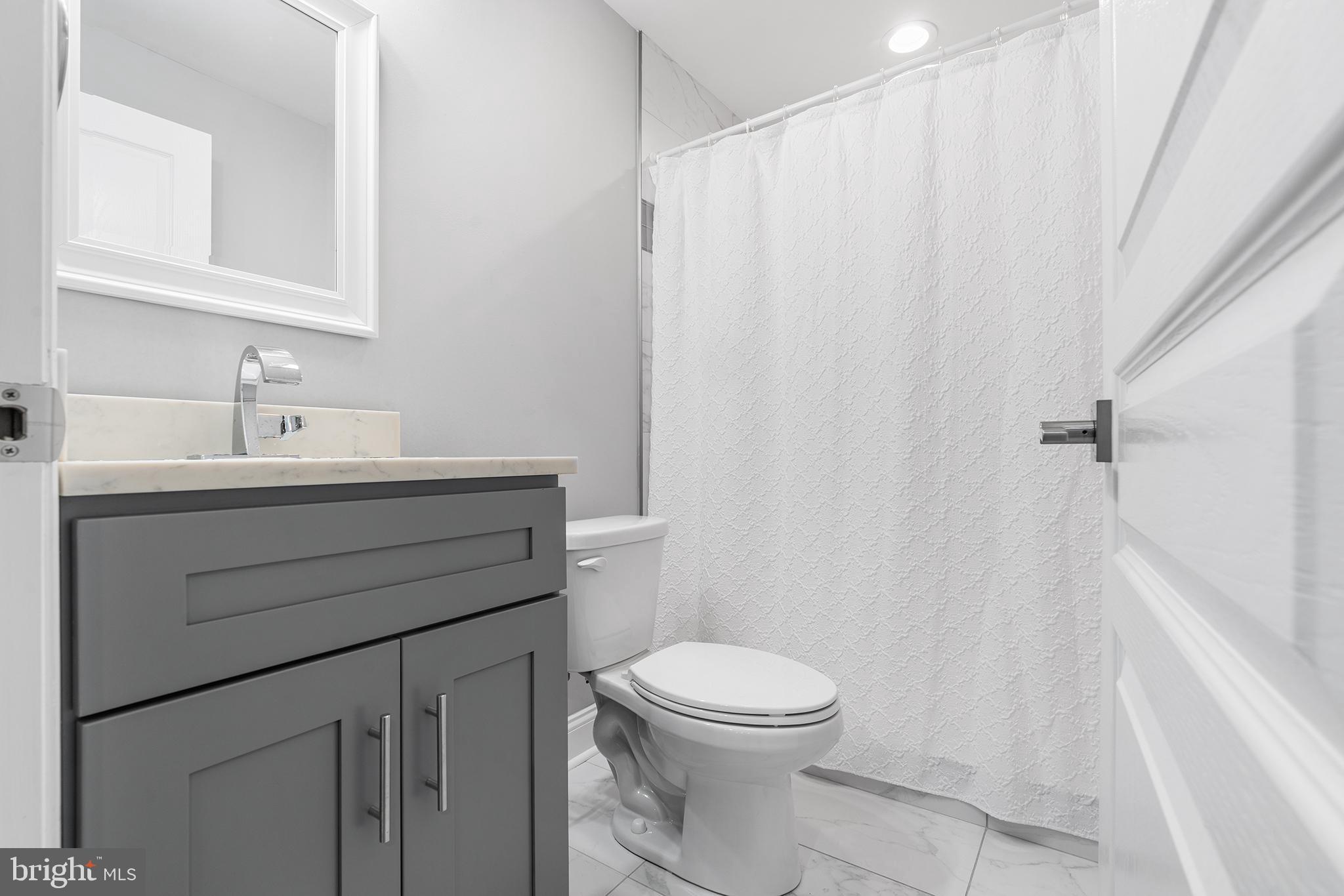 PORT RICHMOND - Residential