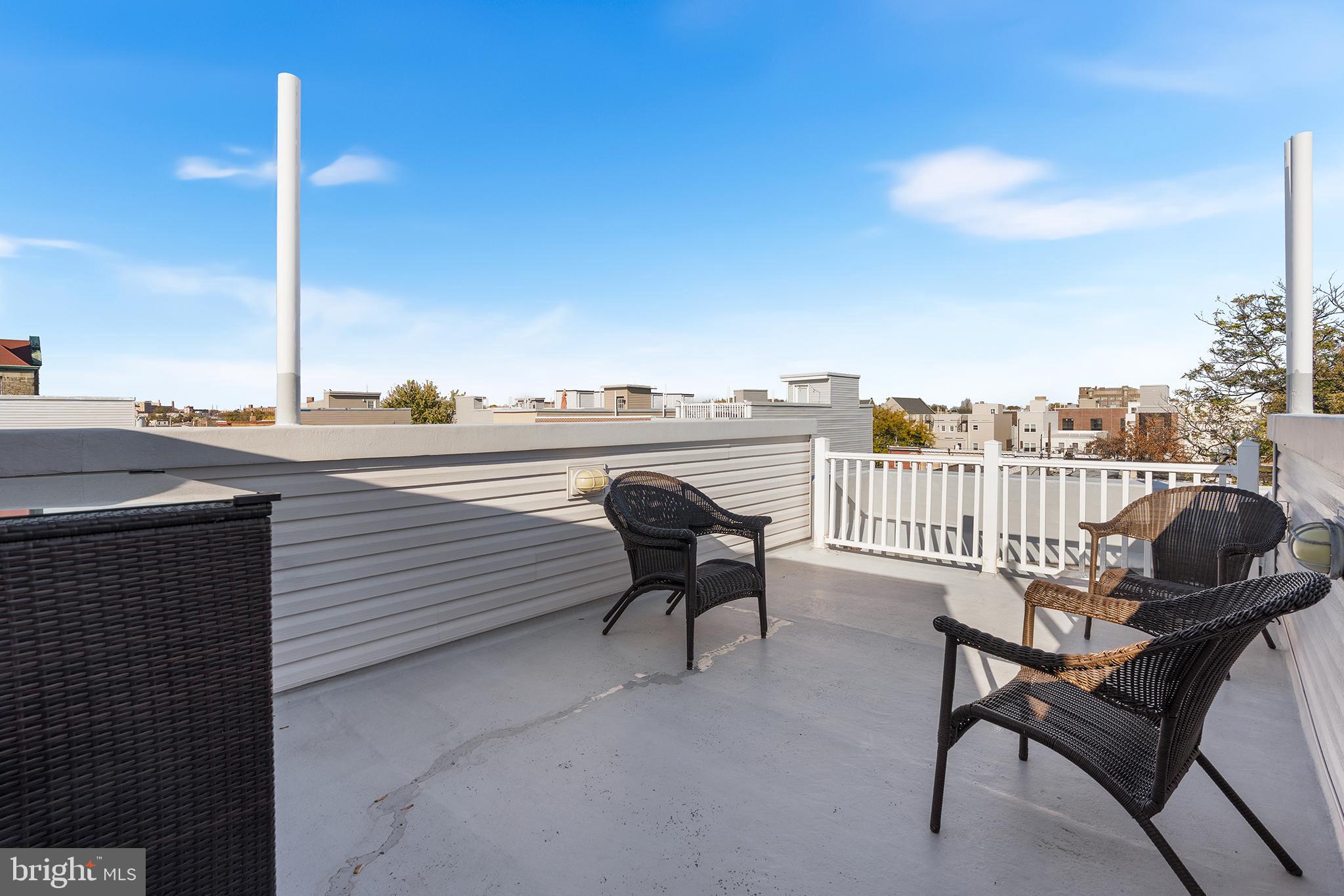 PORT RICHMOND - Residential