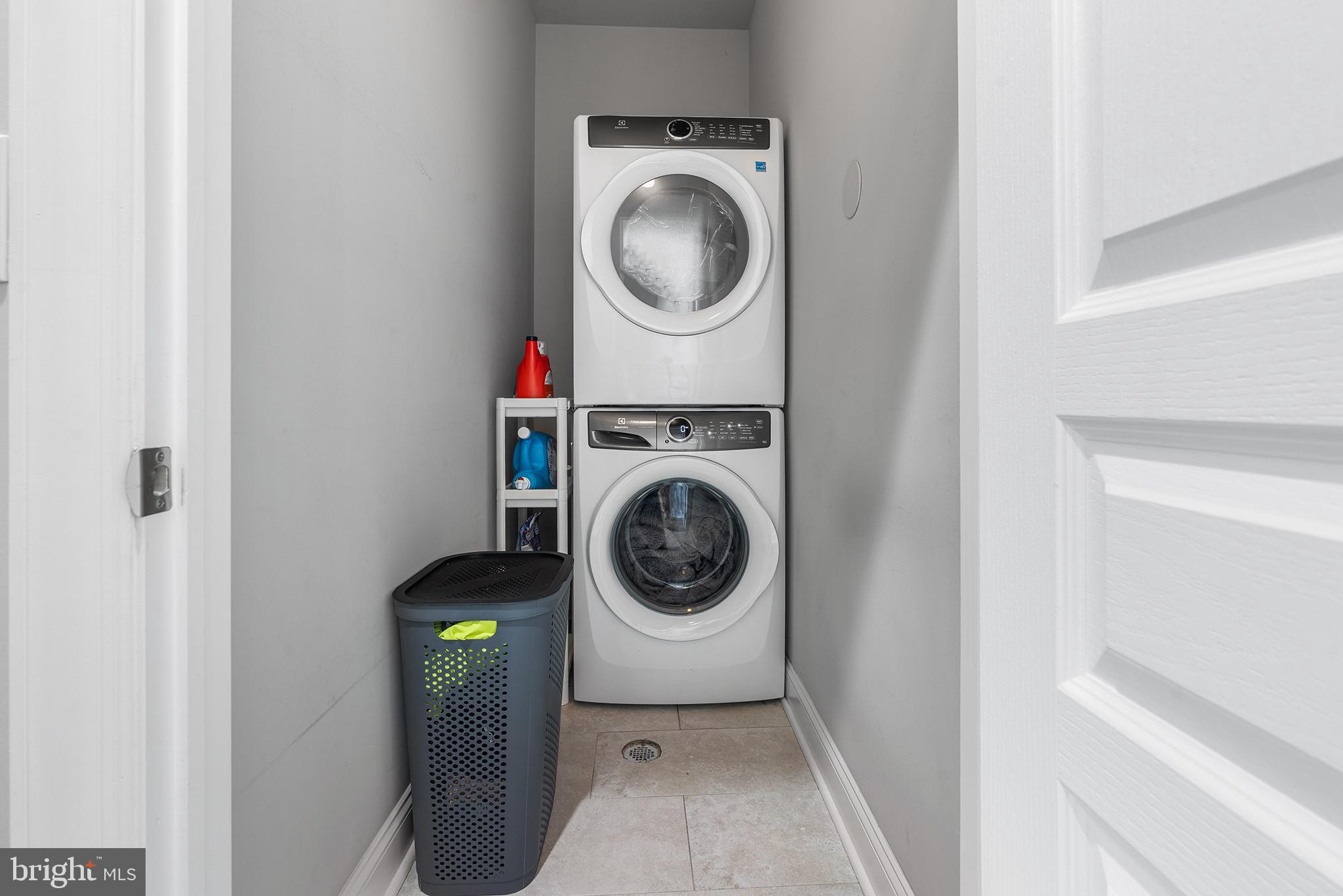 PORT RICHMOND - Residential