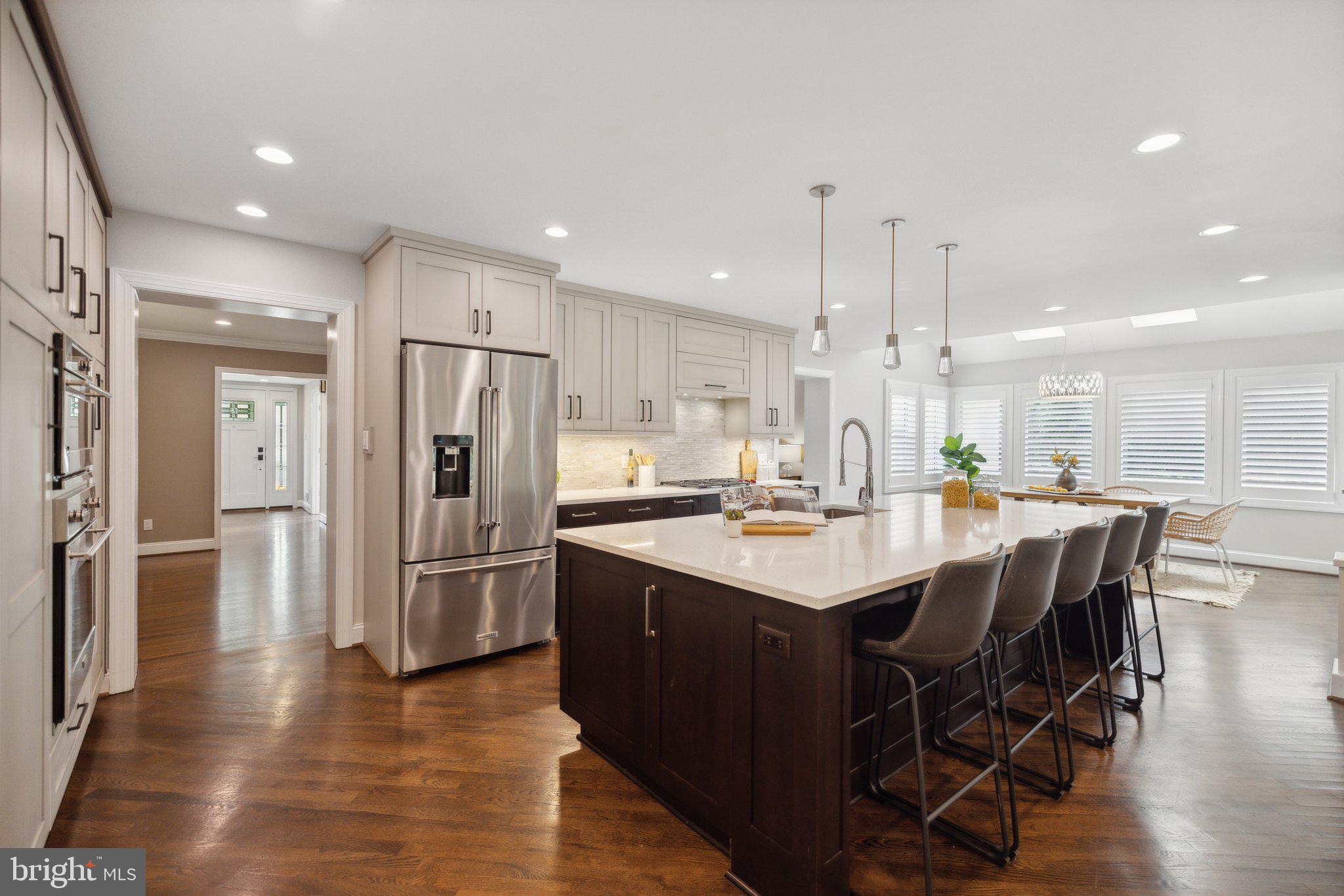 ROCKVILLE ESTATES - Residential