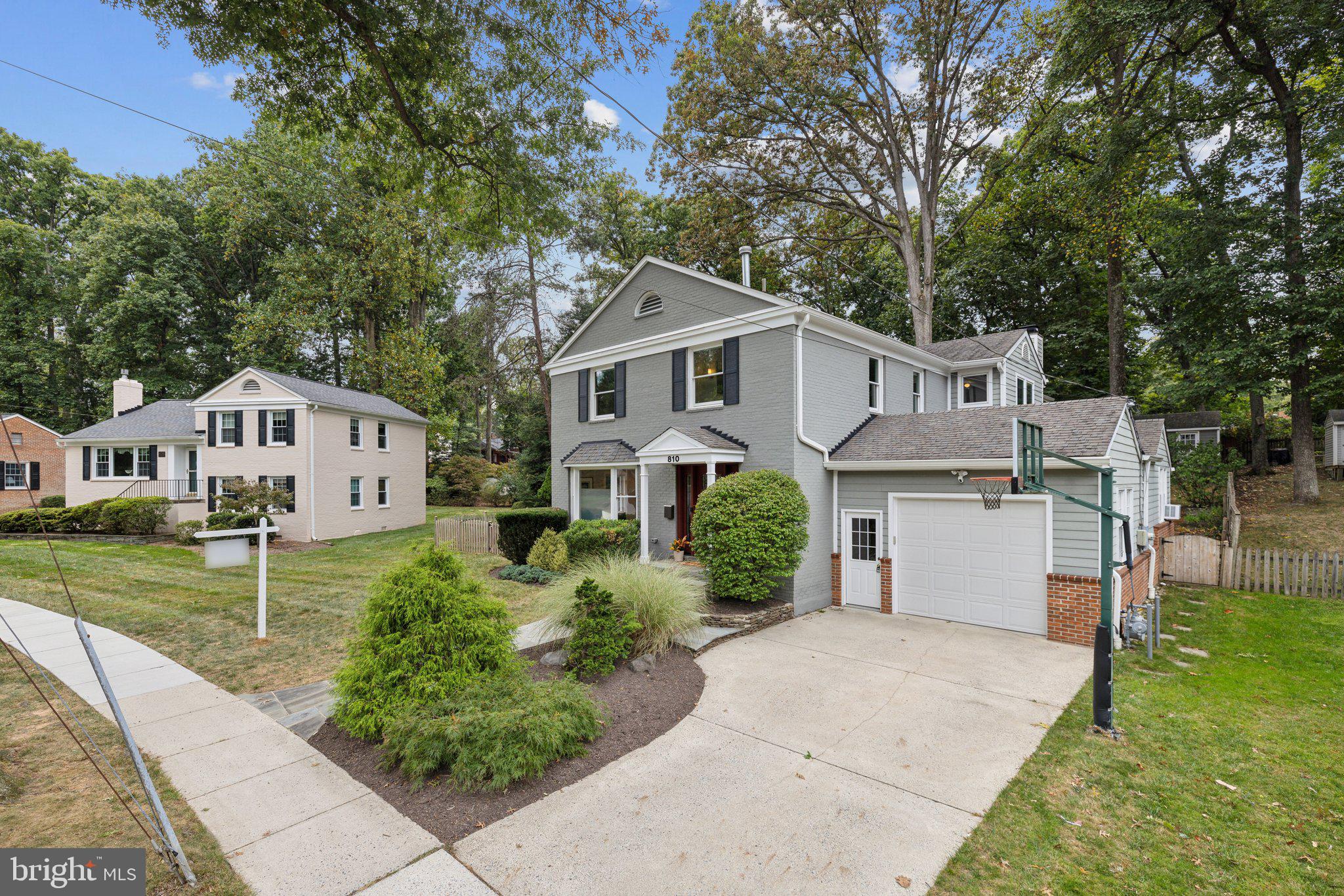 ROCKVILLE ESTATES - Residential