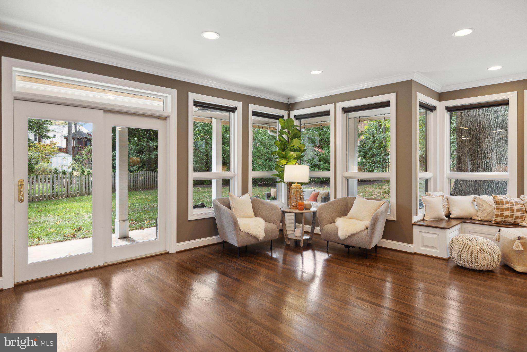 ROCKVILLE ESTATES - Residential