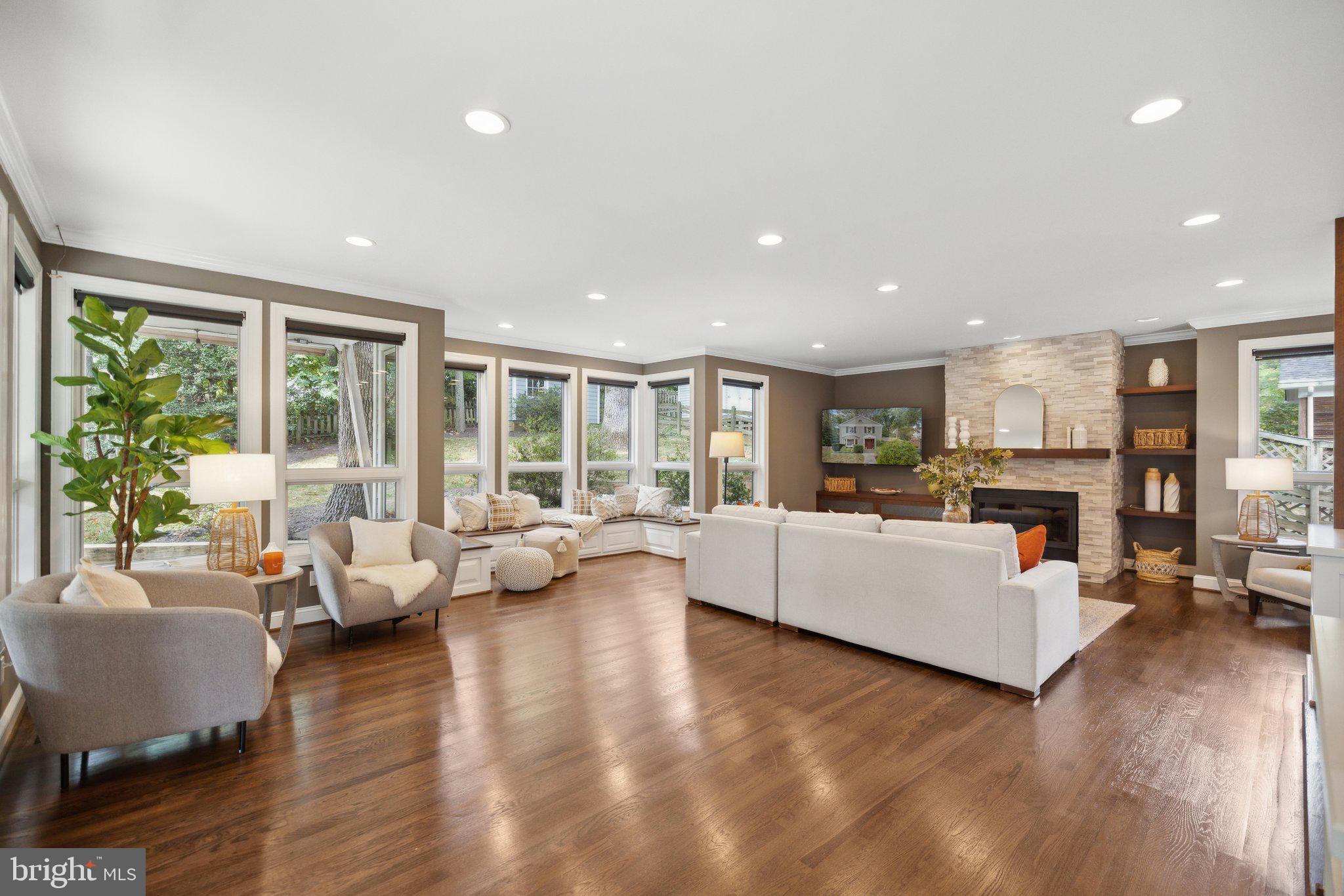 ROCKVILLE ESTATES - Residential