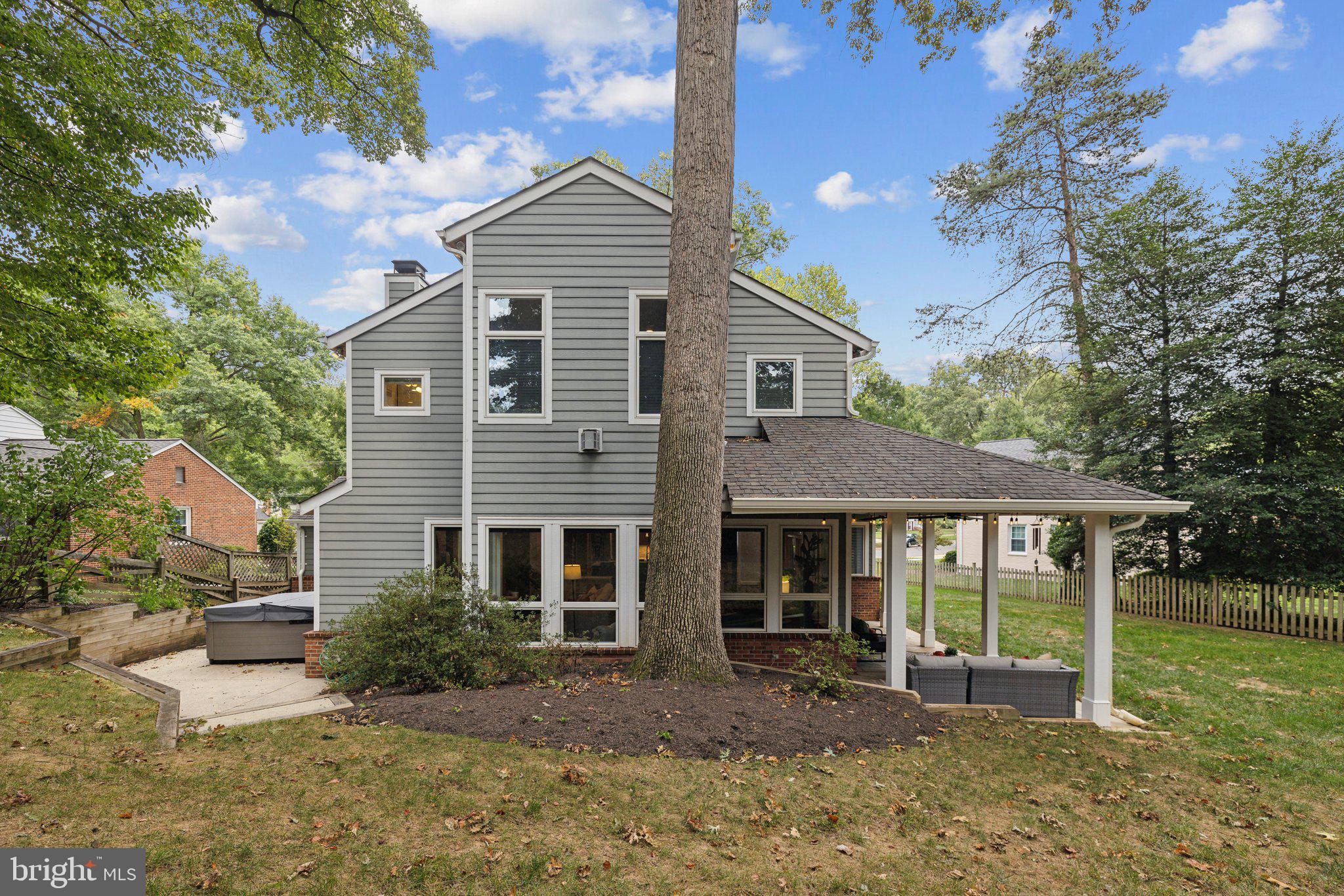 ROCKVILLE ESTATES - Residential