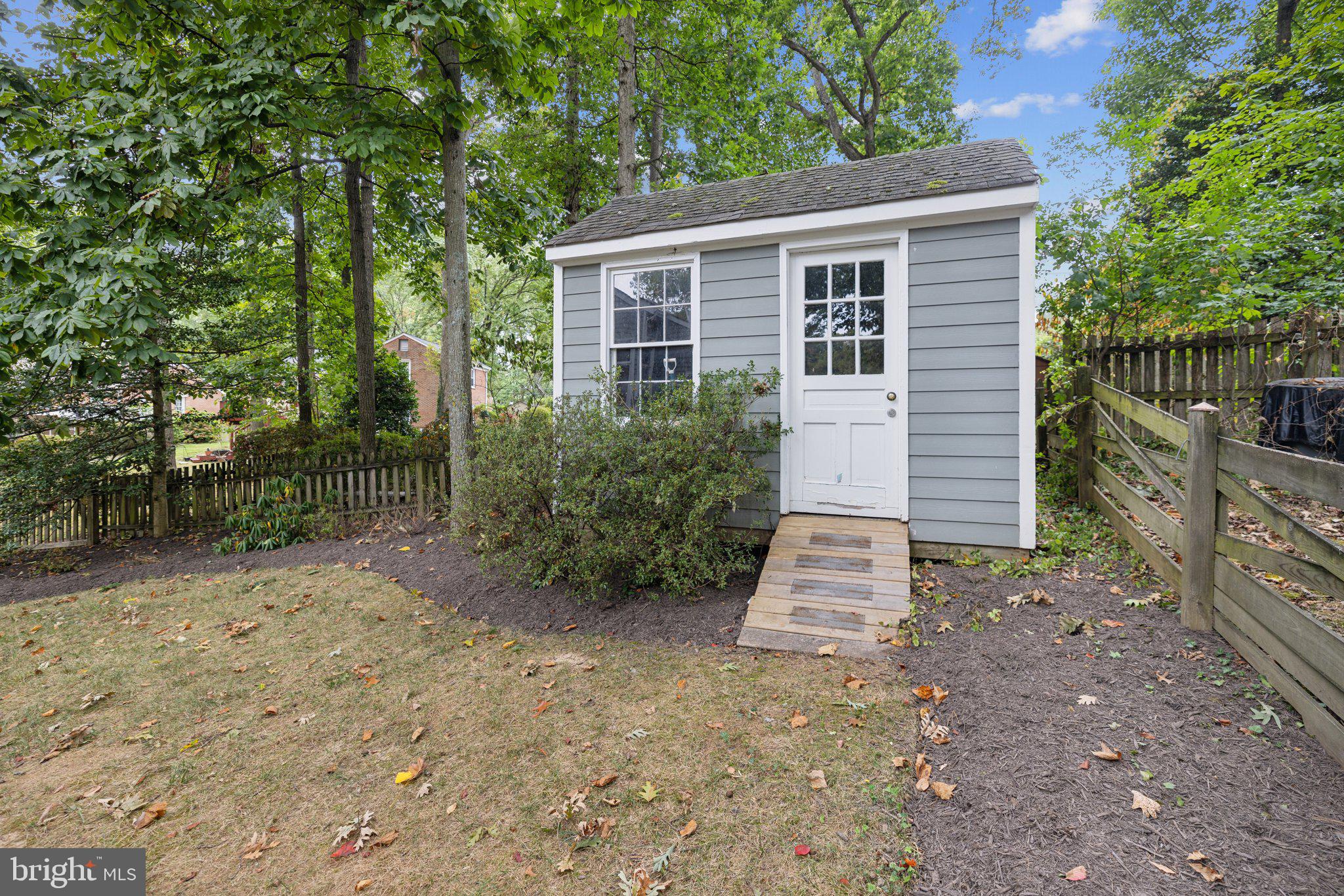 ROCKVILLE ESTATES - Residential