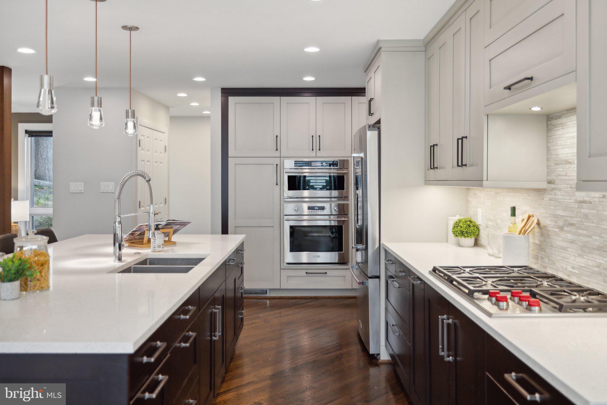 ROCKVILLE ESTATES - Residential