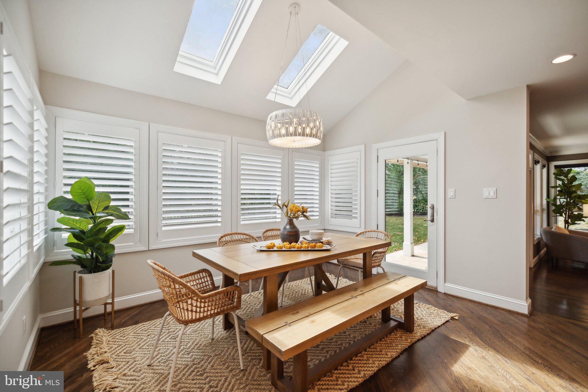 ROCKVILLE ESTATES - Residential