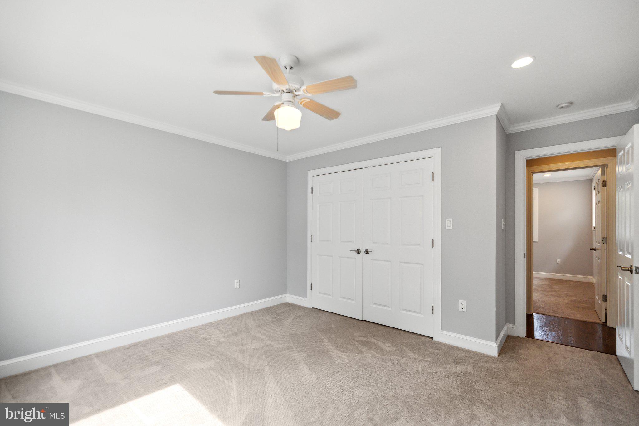 ROCKVILLE ESTATES - Residential